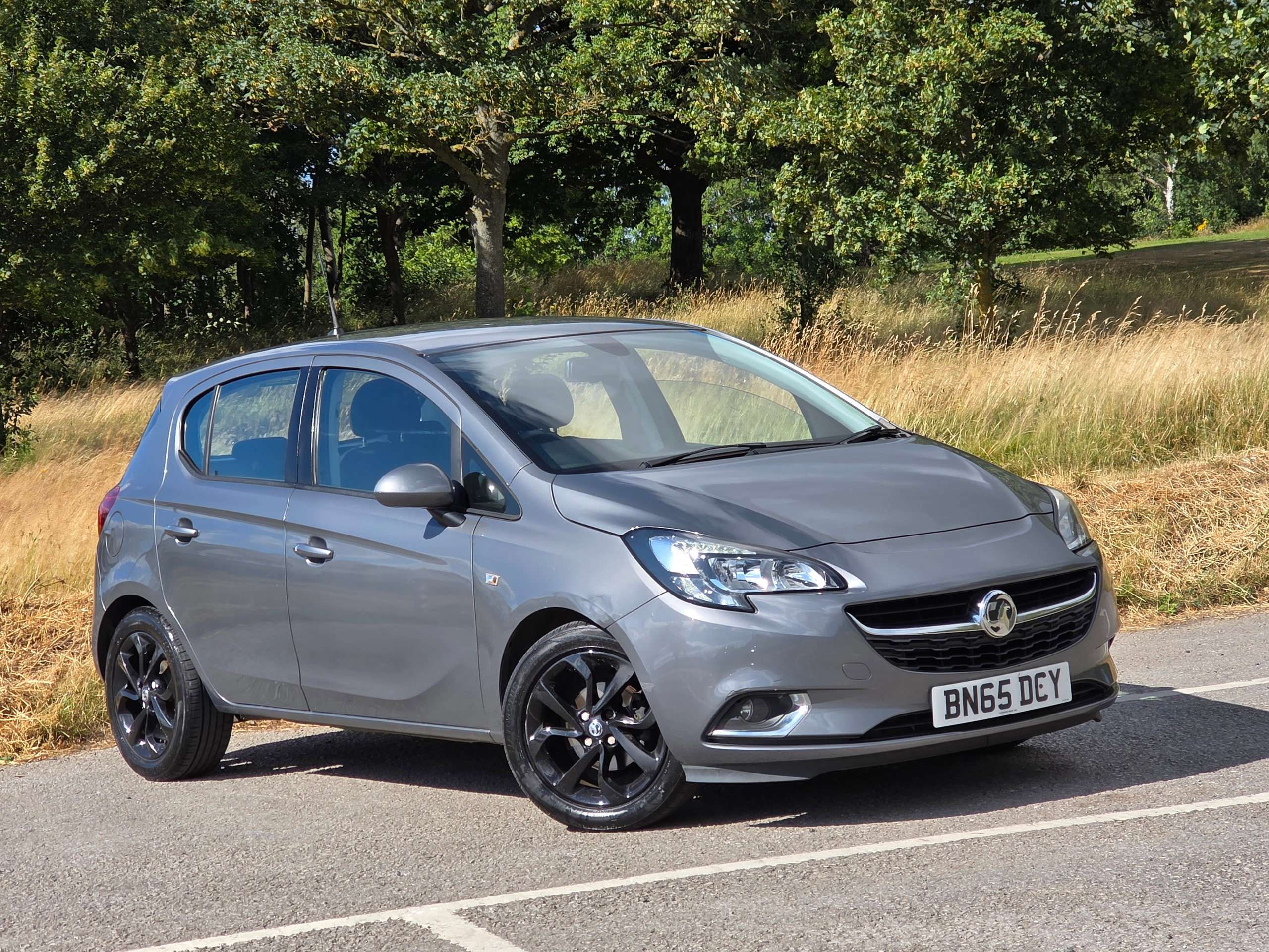 A 2015 VAUXHALL CORSA 1.4i ecoFLEX SRi Hatchback 5dr Petrol Manual Euro 6 (90 ps) A 2015 VAUXHALL CORSA 1.4i ecoFLEX SRi Hatchback 5dr Petrol Manual Euro 6 (90 ps)