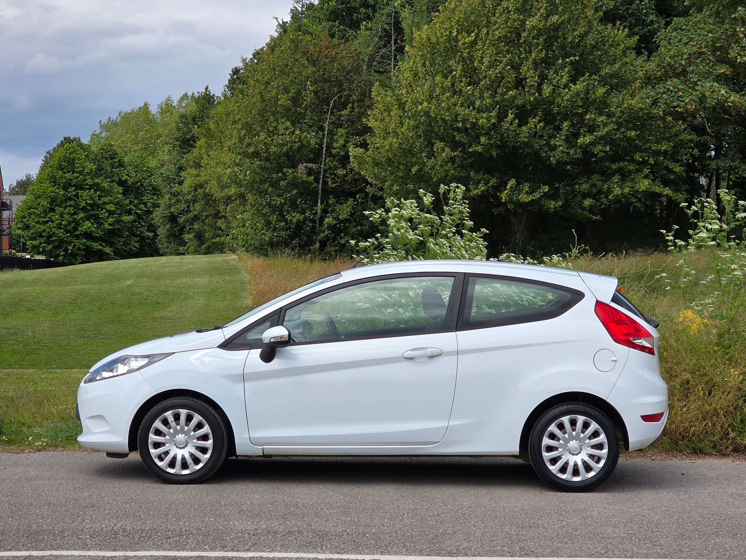 A 2012 FORD FIESTA 1.25 Edge Hatchback 3dr Petrol Manual (127 g/km, 59 bhp) A 2012 FORD FIESTA 1.25 Edge Hatchback 3dr Petrol Manual (127 g/km, 59 bhp)