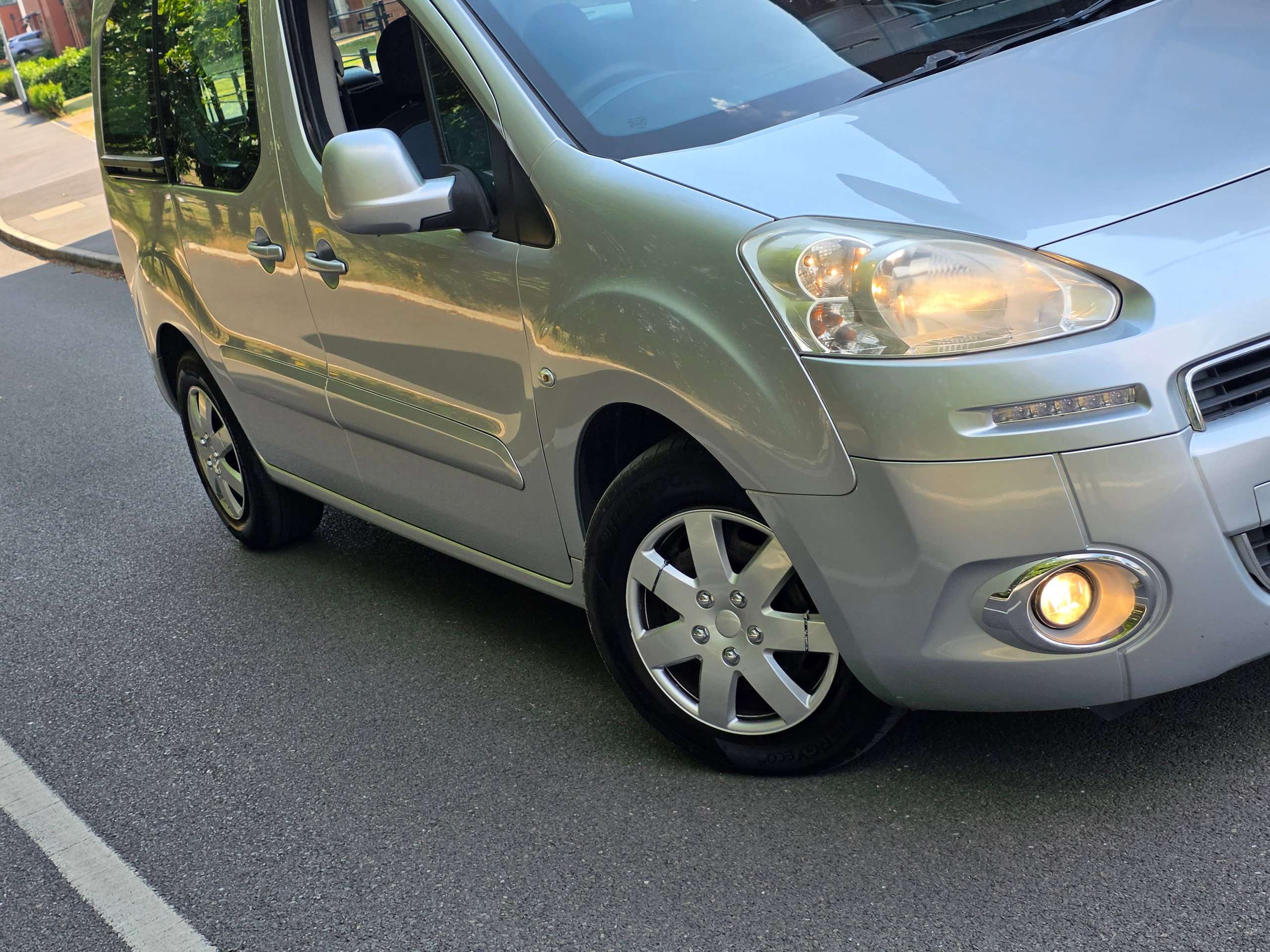 2012 PEUGEOT PARTNER TEPEE 2012 PEUGEOT PARTNER TEPEE