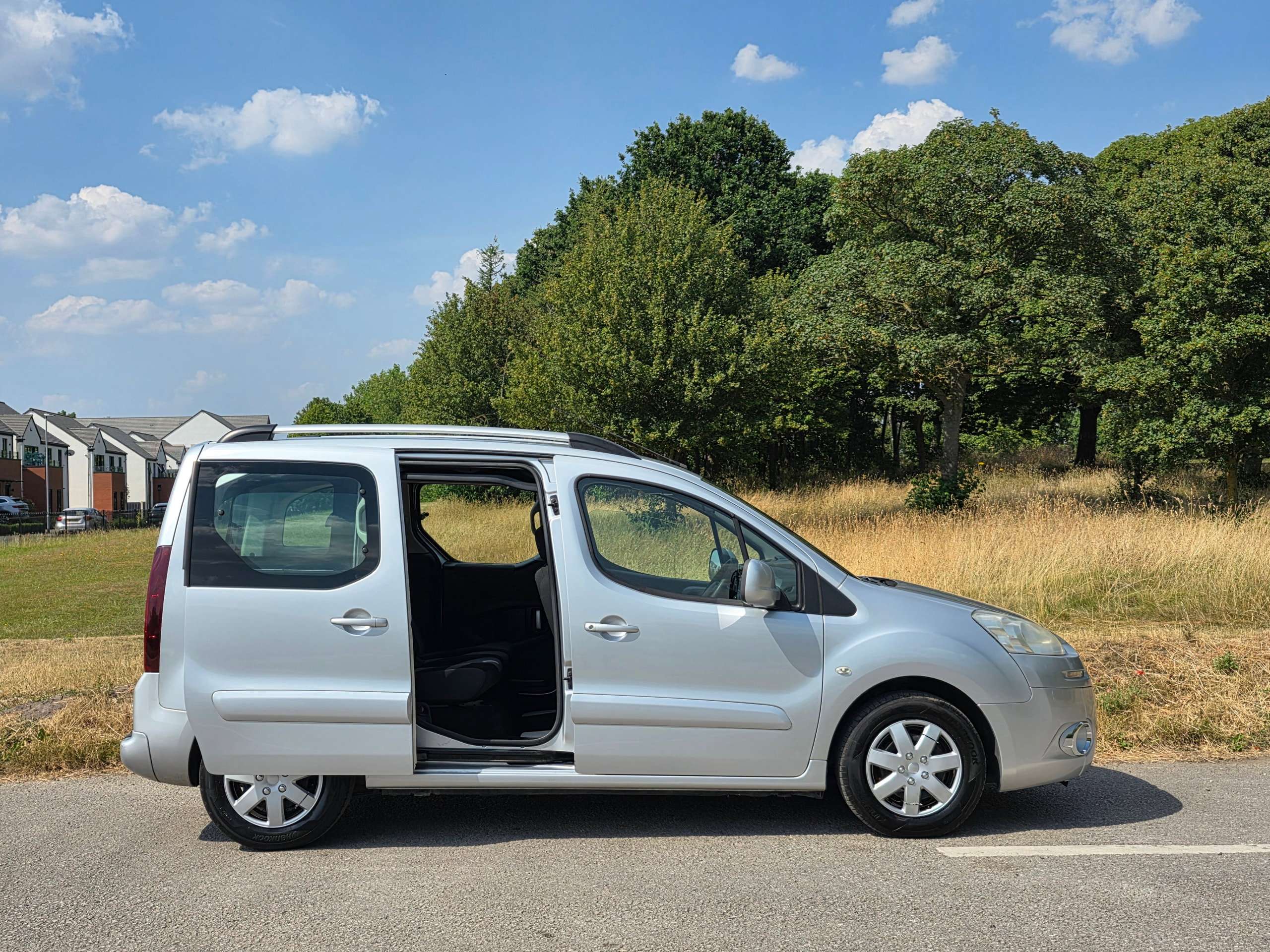 2012 PEUGEOT PARTNER TEPEE 2012 PEUGEOT PARTNER TEPEE