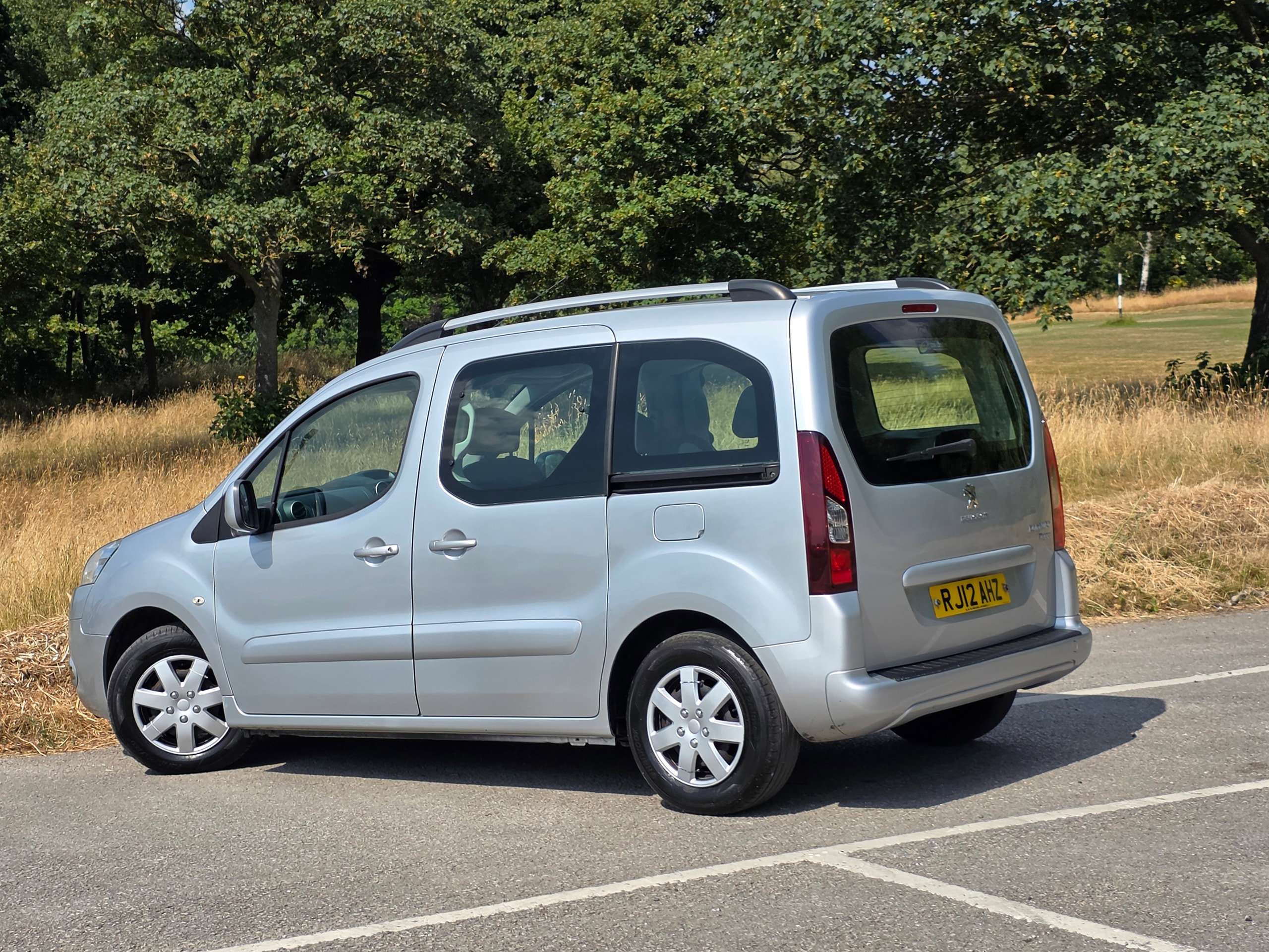 2012 PEUGEOT PARTNER TEPEE 2012 PEUGEOT PARTNER TEPEE