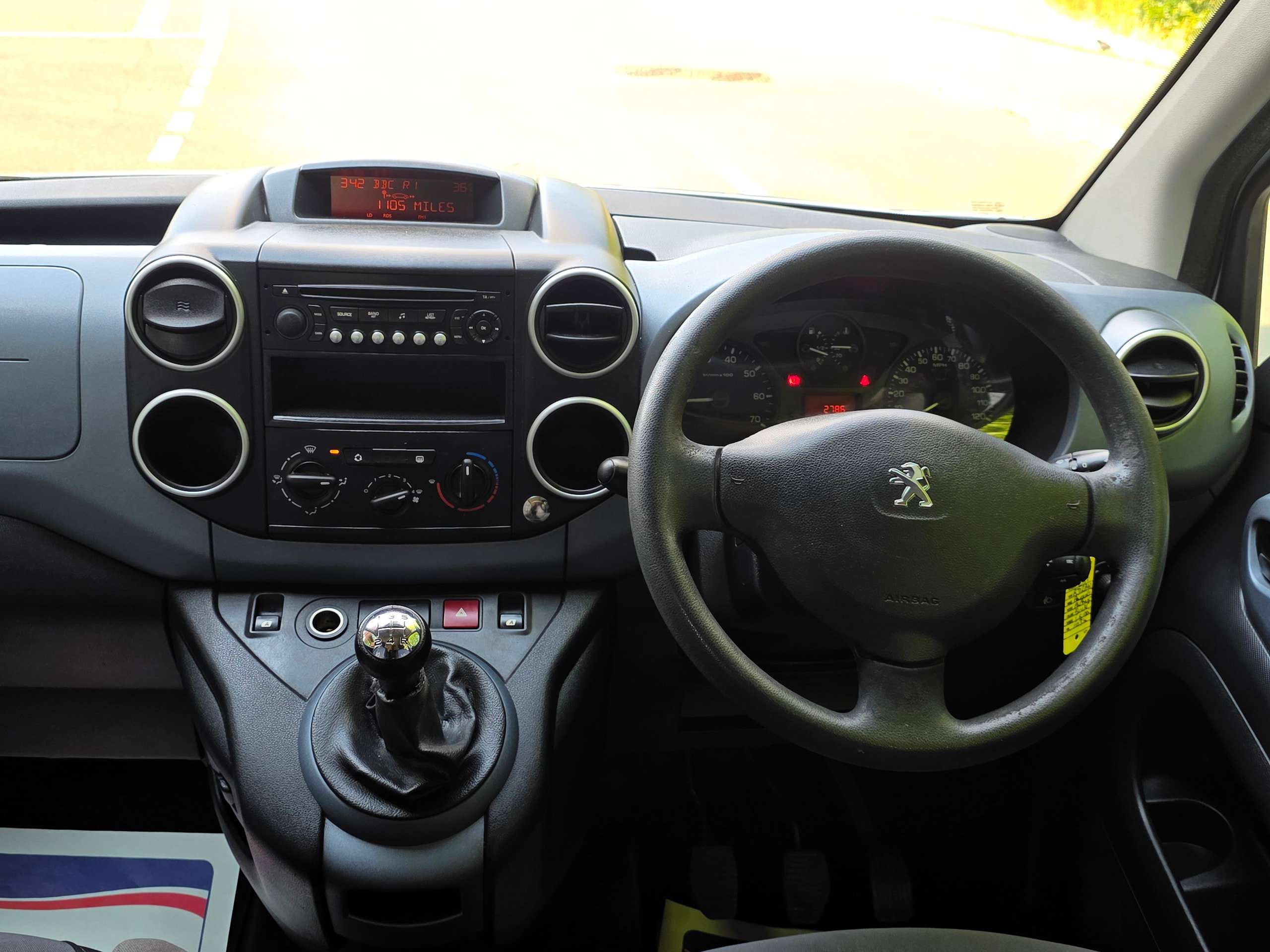 2012 PEUGEOT PARTNER TEPEE 2012 PEUGEOT PARTNER TEPEE