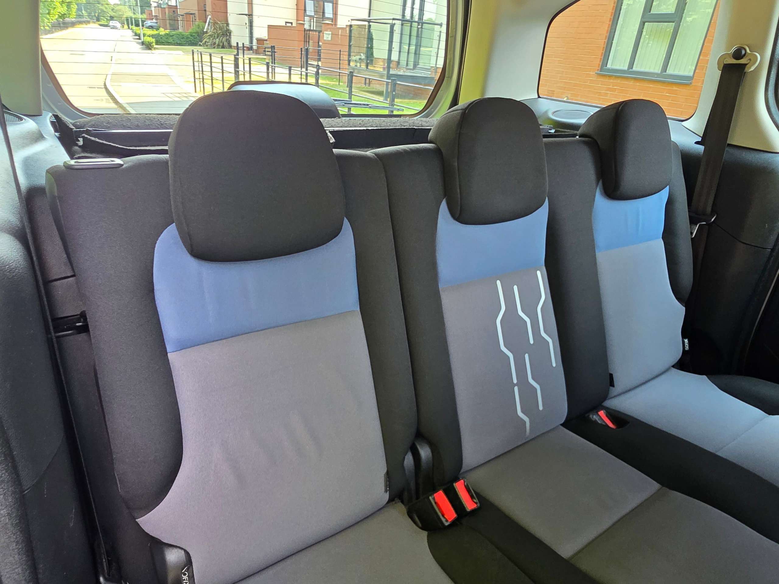 2012 PEUGEOT PARTNER TEPEE 2012 PEUGEOT PARTNER TEPEE