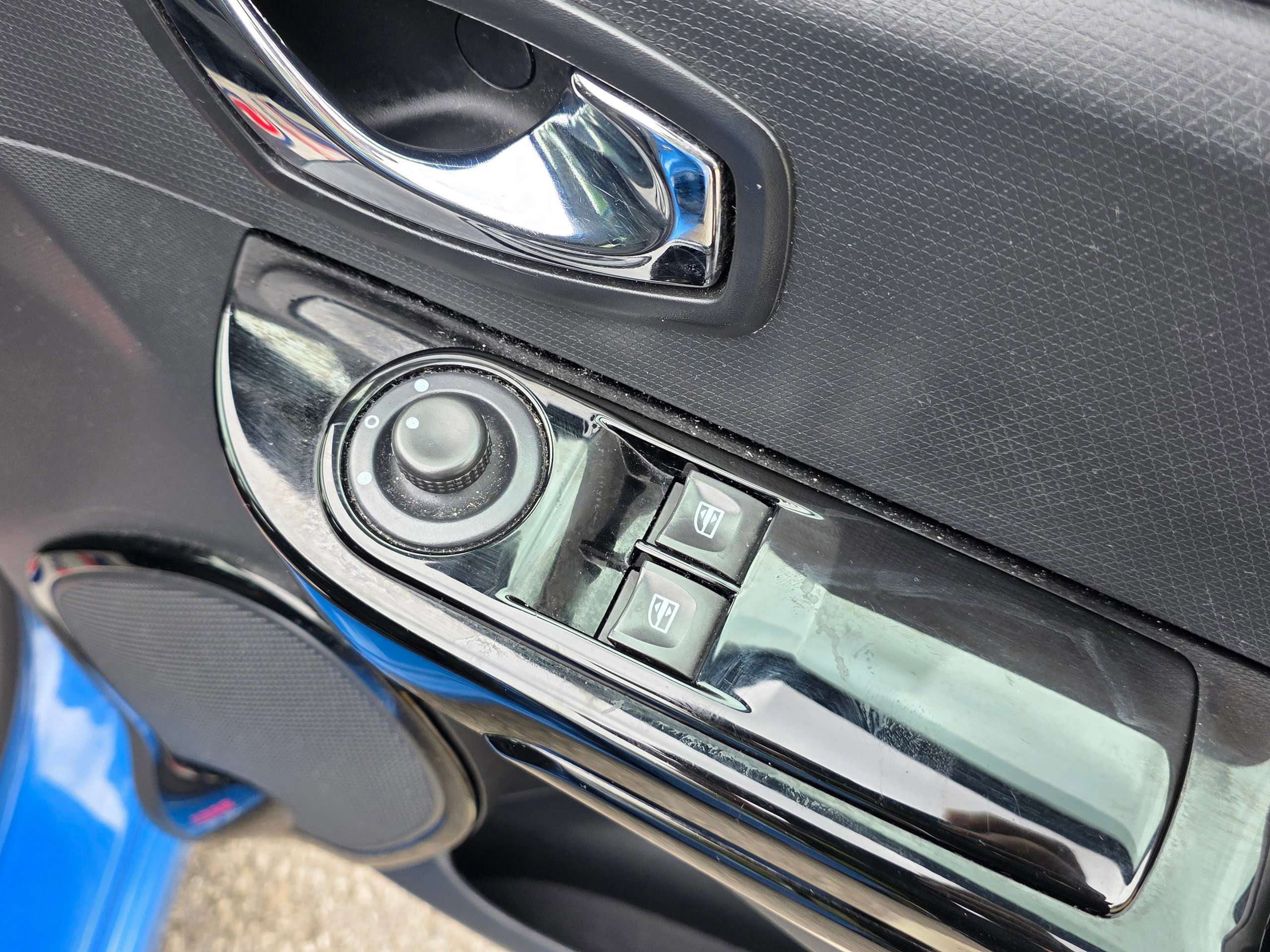 2014 RENAULT CLIO 2014 RENAULT CLIO