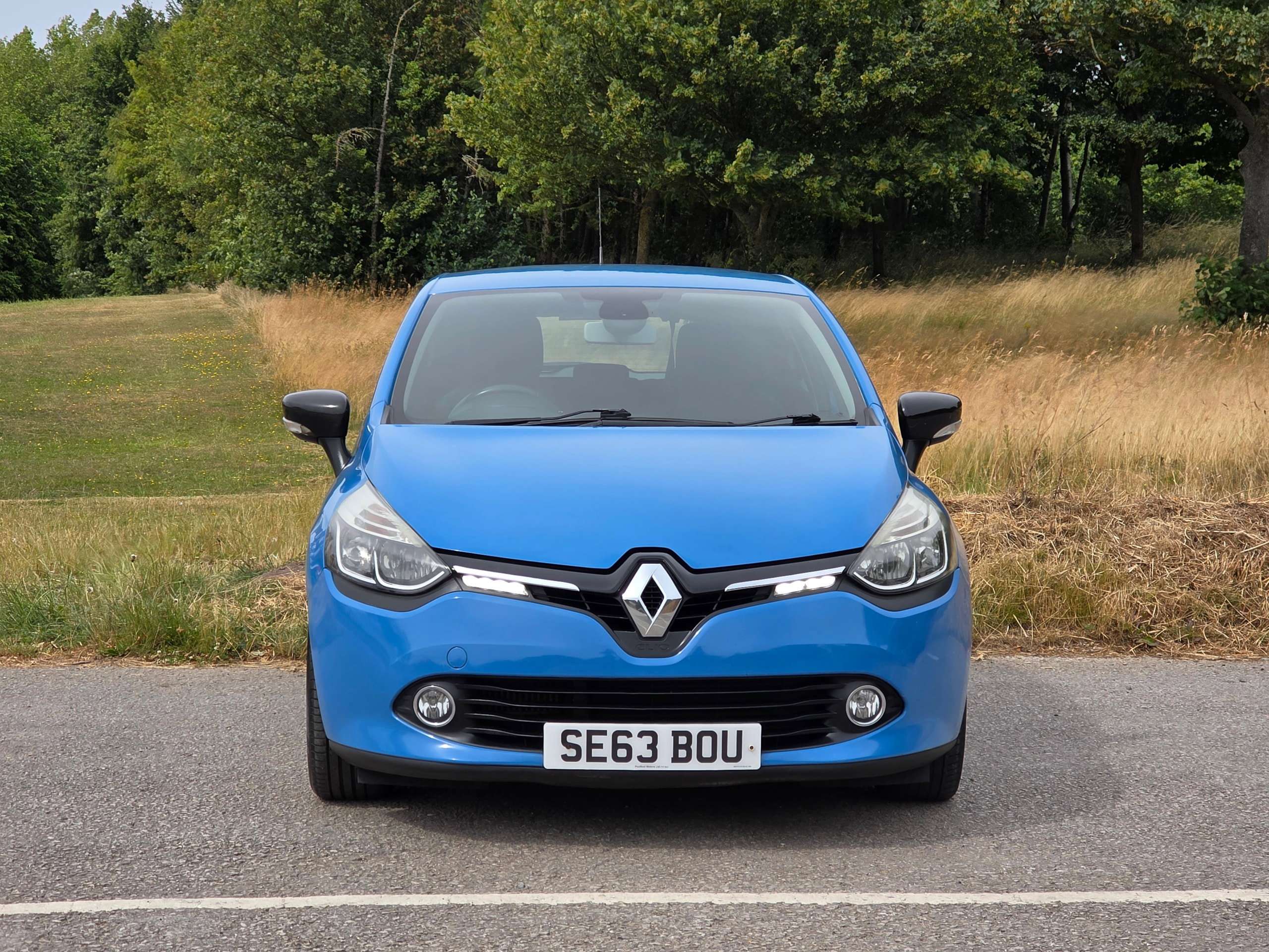 A 2014 RENAULT CLIO 1.5 dCi Dynamique MediaNav Hatchback 5dr Diesel Manual Euro 5 (s/s) (90 ps) A 2014 RENAULT CLIO 1.5 dCi Dynamique MediaNav Hatchback 5dr Diesel Manual Euro 5 (s/s) (90 ps)