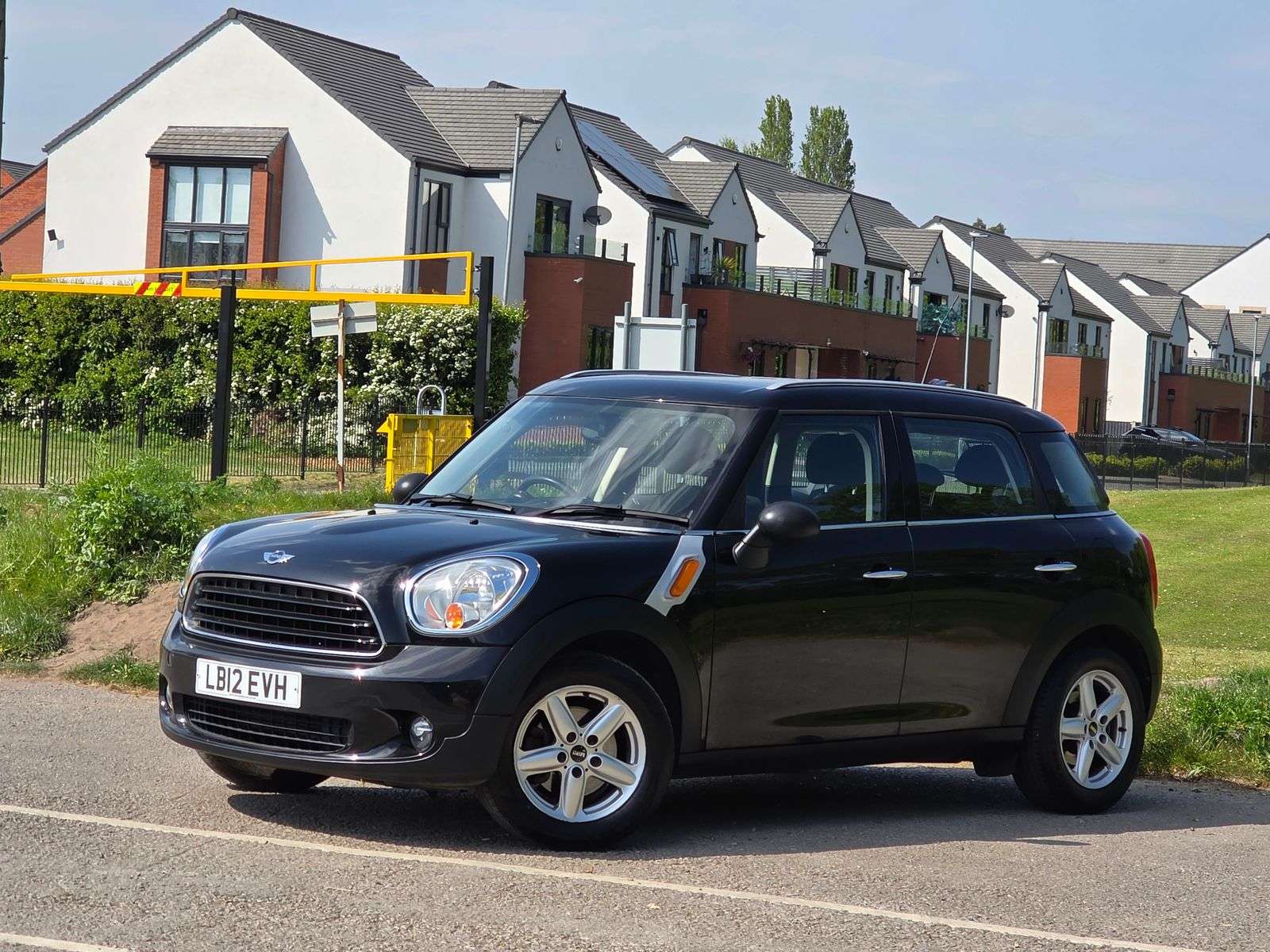 A 2012 MINI COUNTRYMAN 1.6 One D Euro 5 (s/s) 5dr A 2012 MINI COUNTRYMAN 1.6 One D Euro 5 (s/s) 5dr