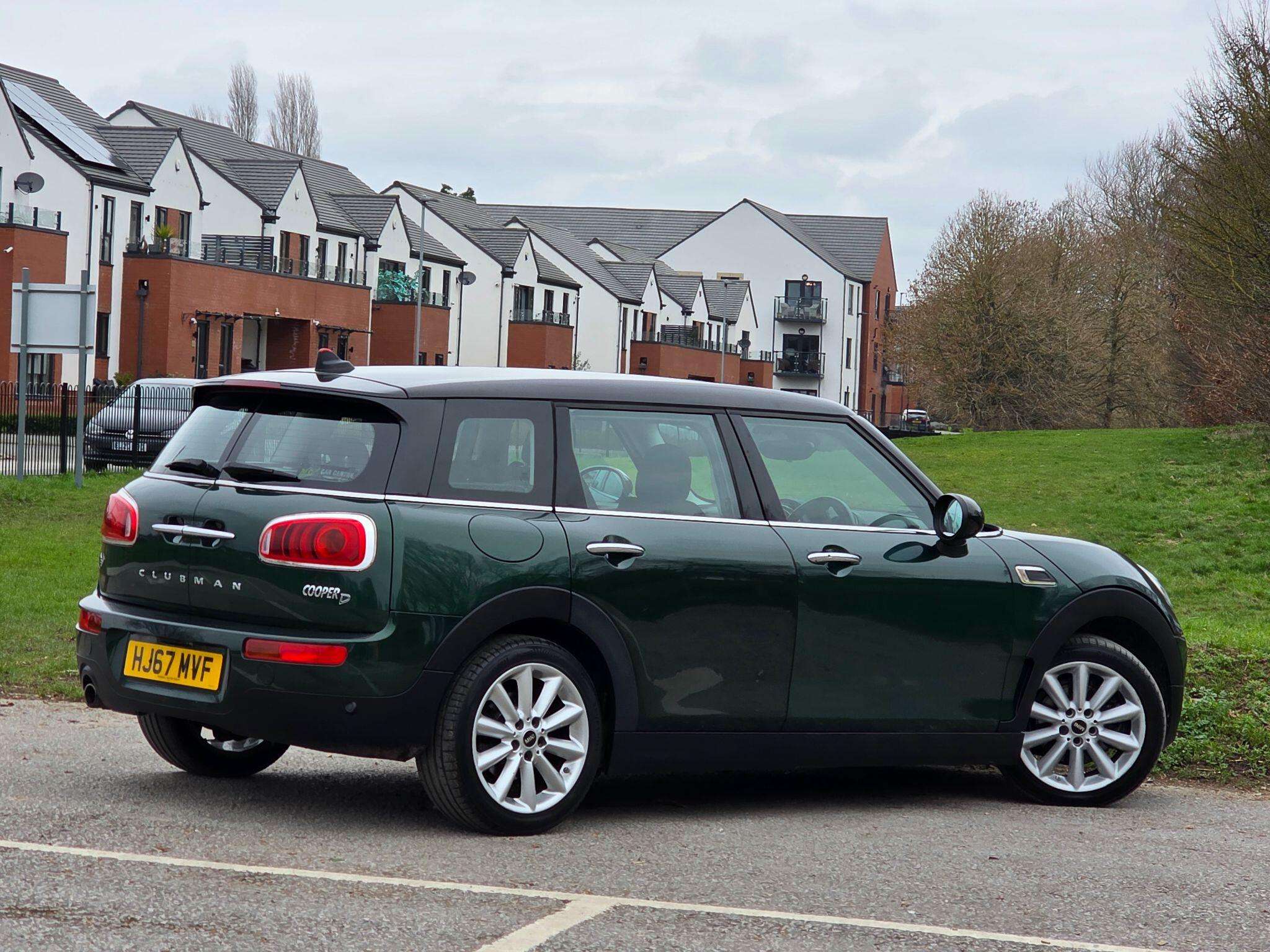 2017 MINI CLUBMAN 2017 MINI CLUBMAN