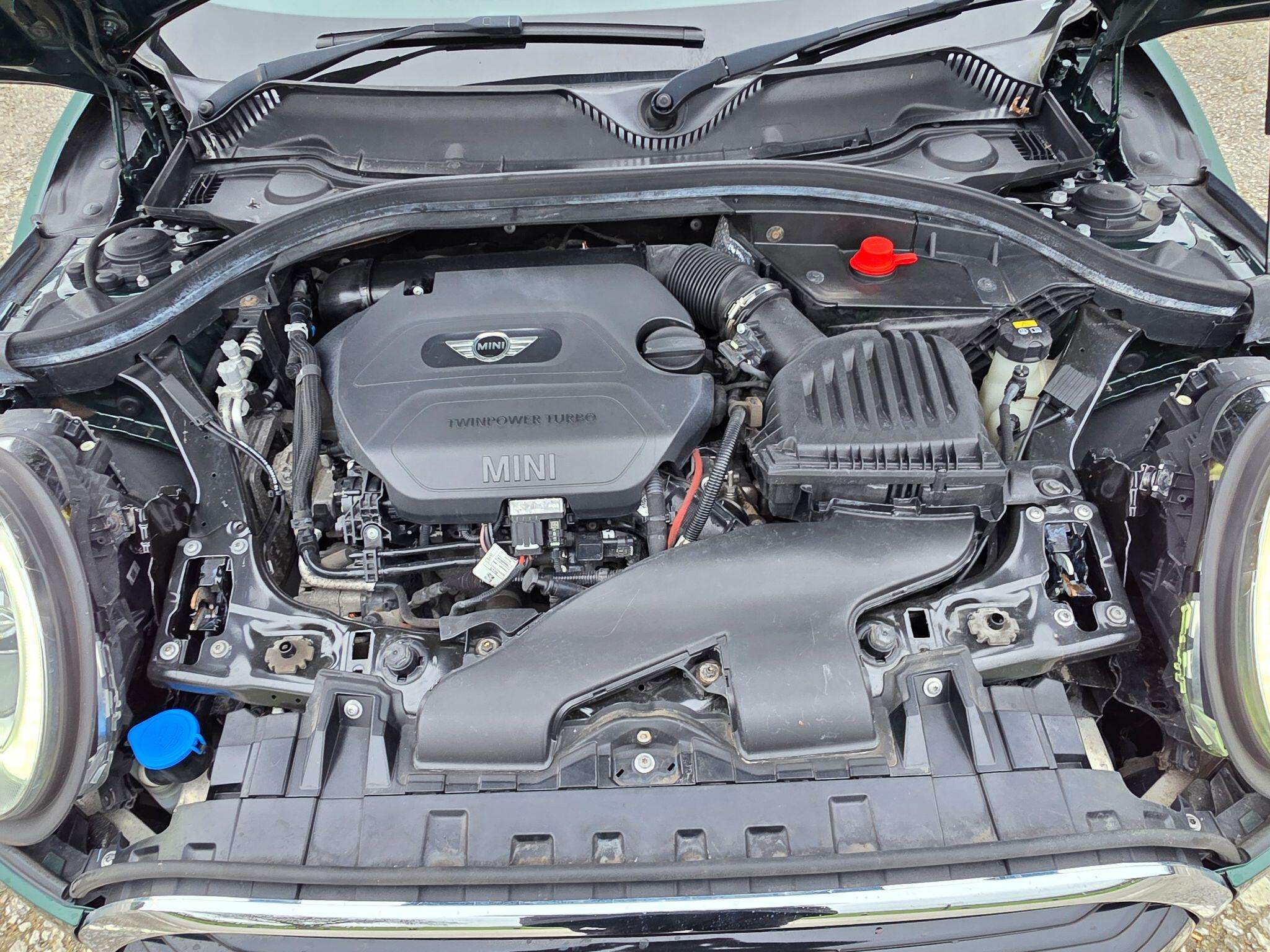 2017 MINI CLUBMAN 2017 MINI CLUBMAN