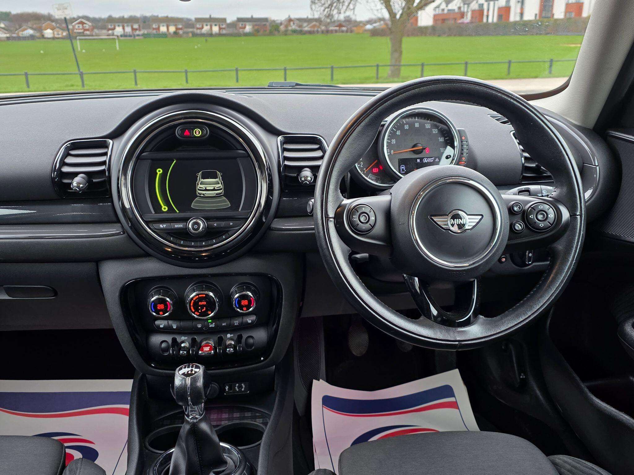 2017 MINI CLUBMAN 2017 MINI CLUBMAN