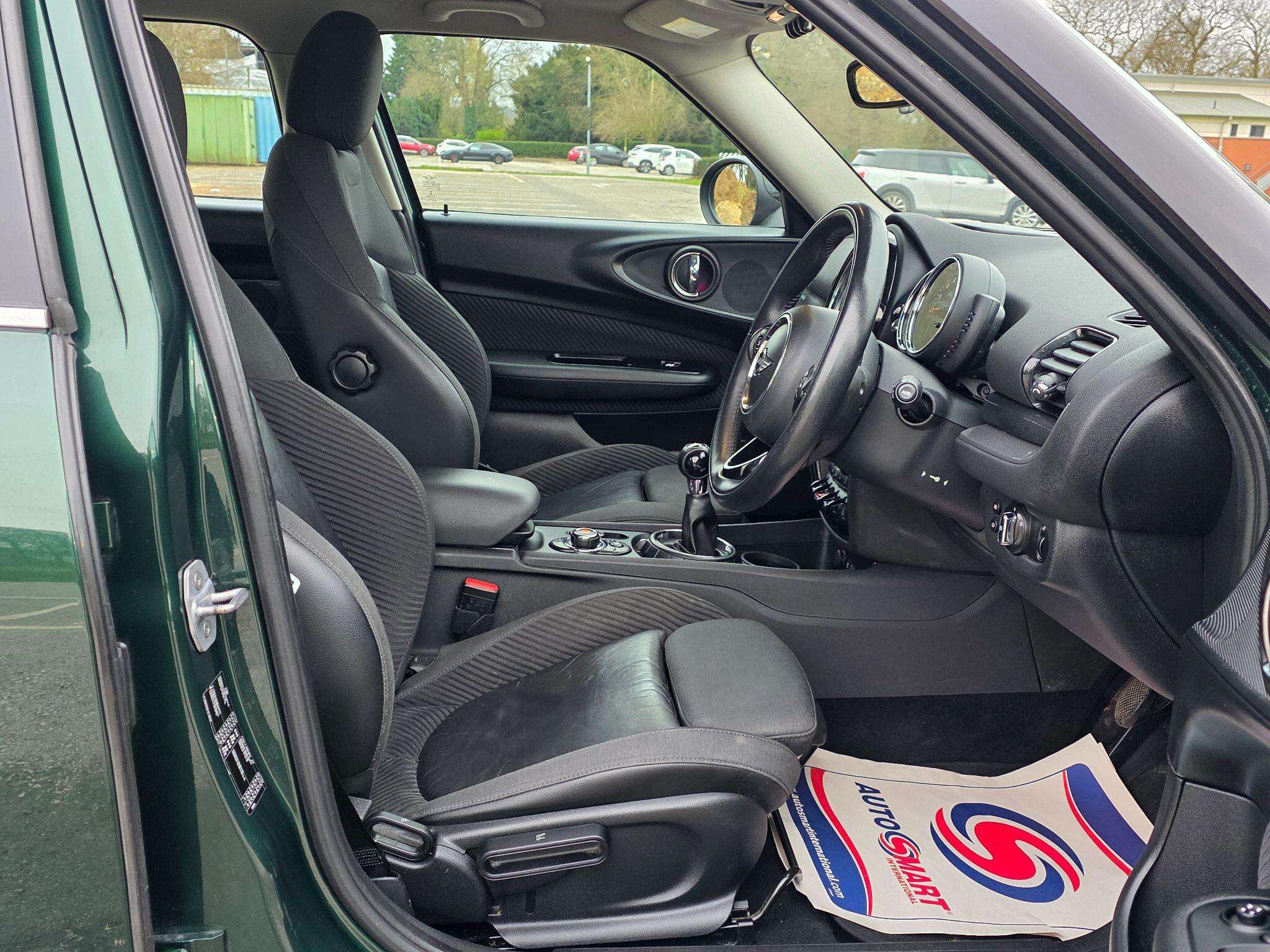 2017 MINI CLUBMAN 2017 MINI CLUBMAN