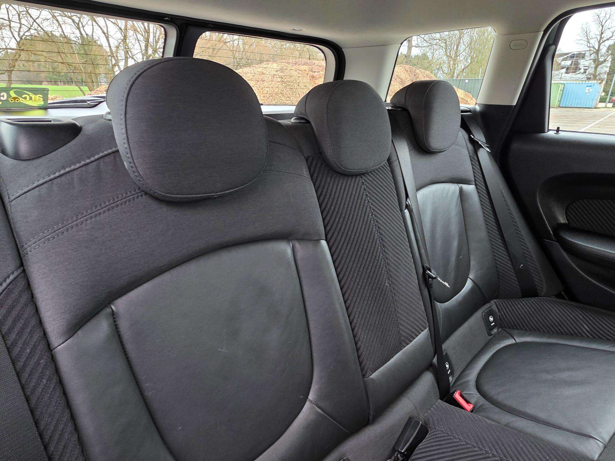 2017 MINI CLUBMAN 2017 MINI CLUBMAN