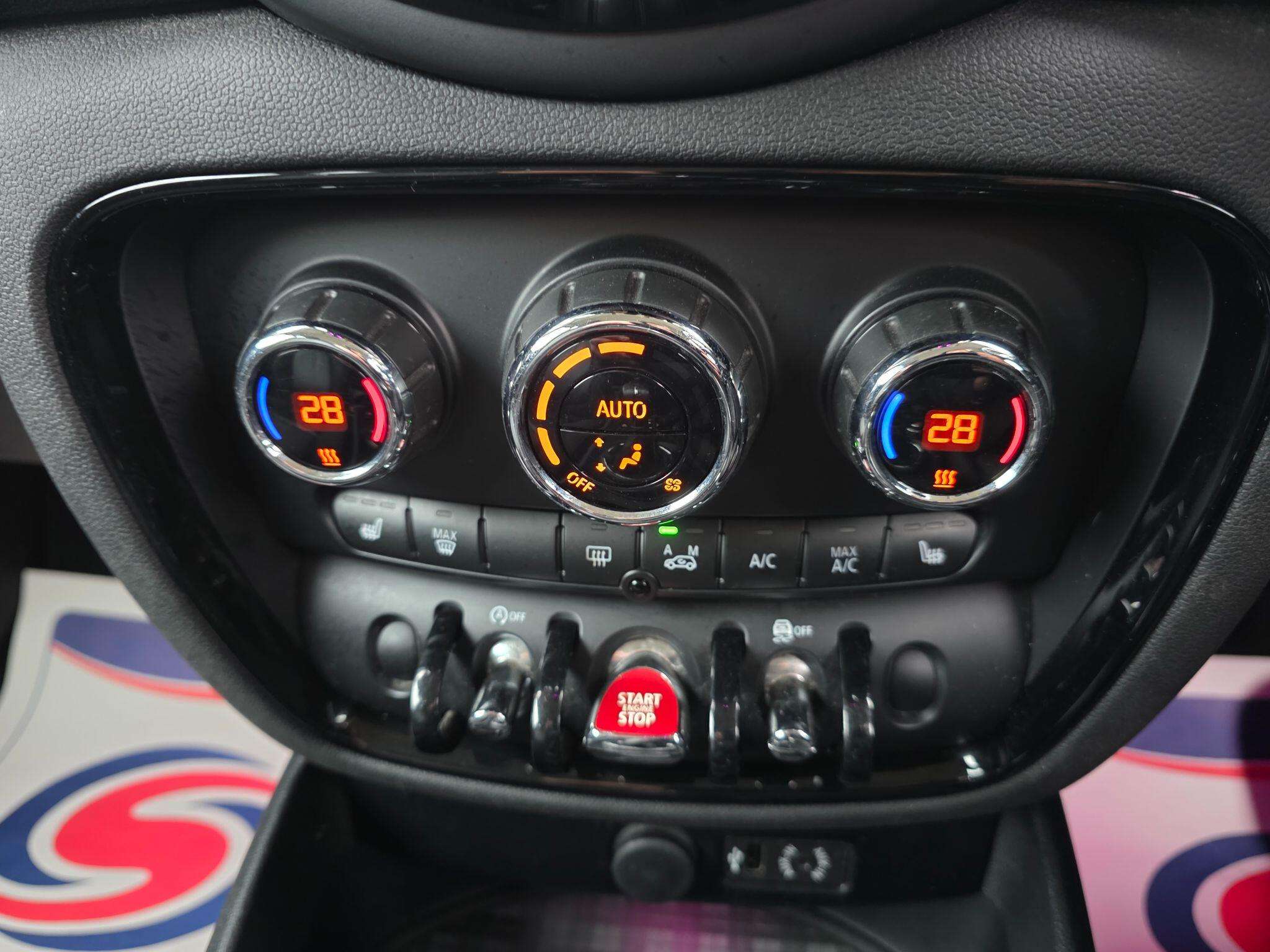 2017 MINI CLUBMAN 2017 MINI CLUBMAN