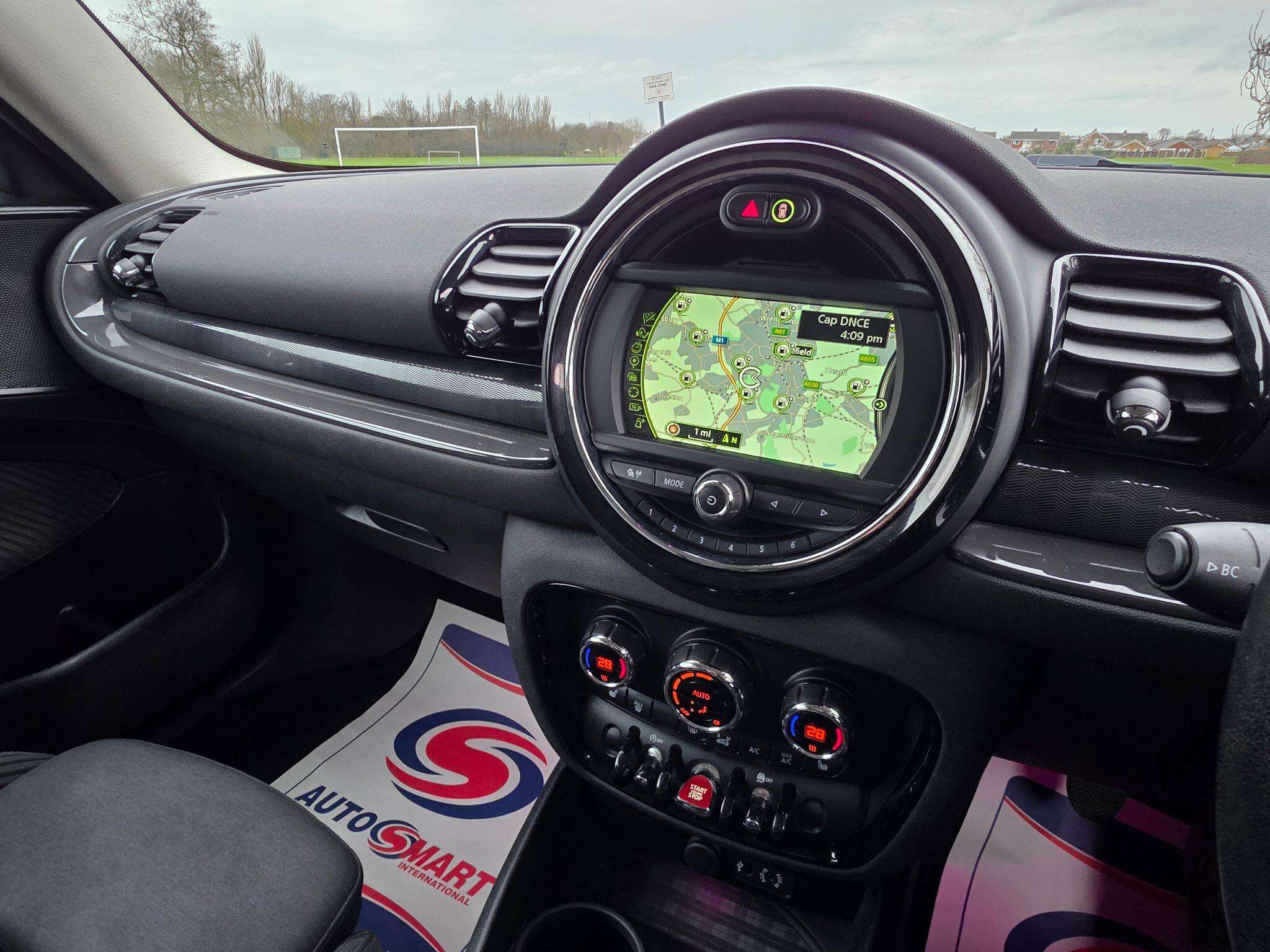 2017 MINI CLUBMAN 2017 MINI CLUBMAN