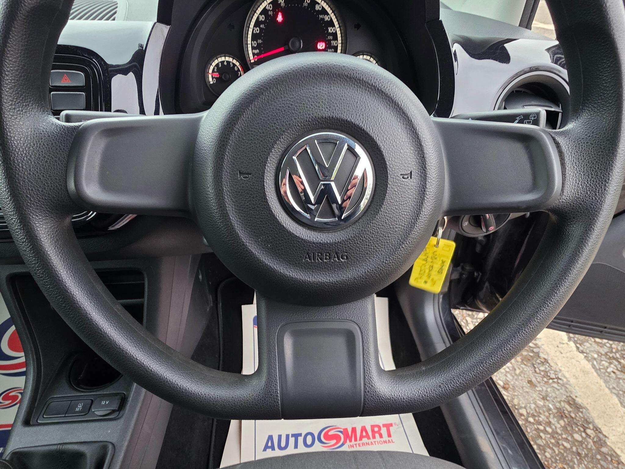2015 VOLKSWAGEN UP! 2015 VOLKSWAGEN UP!