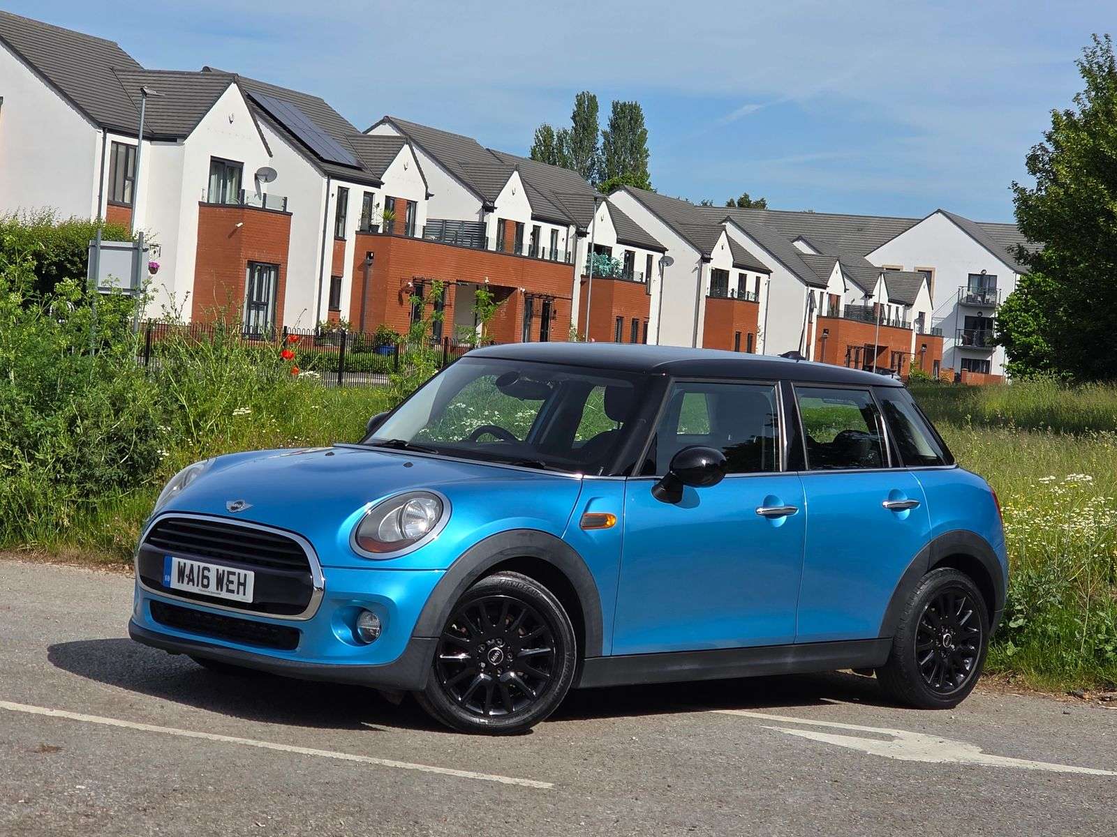 A 2016 MINI HATCH 1.5 Cooper D Euro 6 (s/s) 5dr A 2016 MINI HATCH 1.5 Cooper D Euro 6 (s/s) 5dr