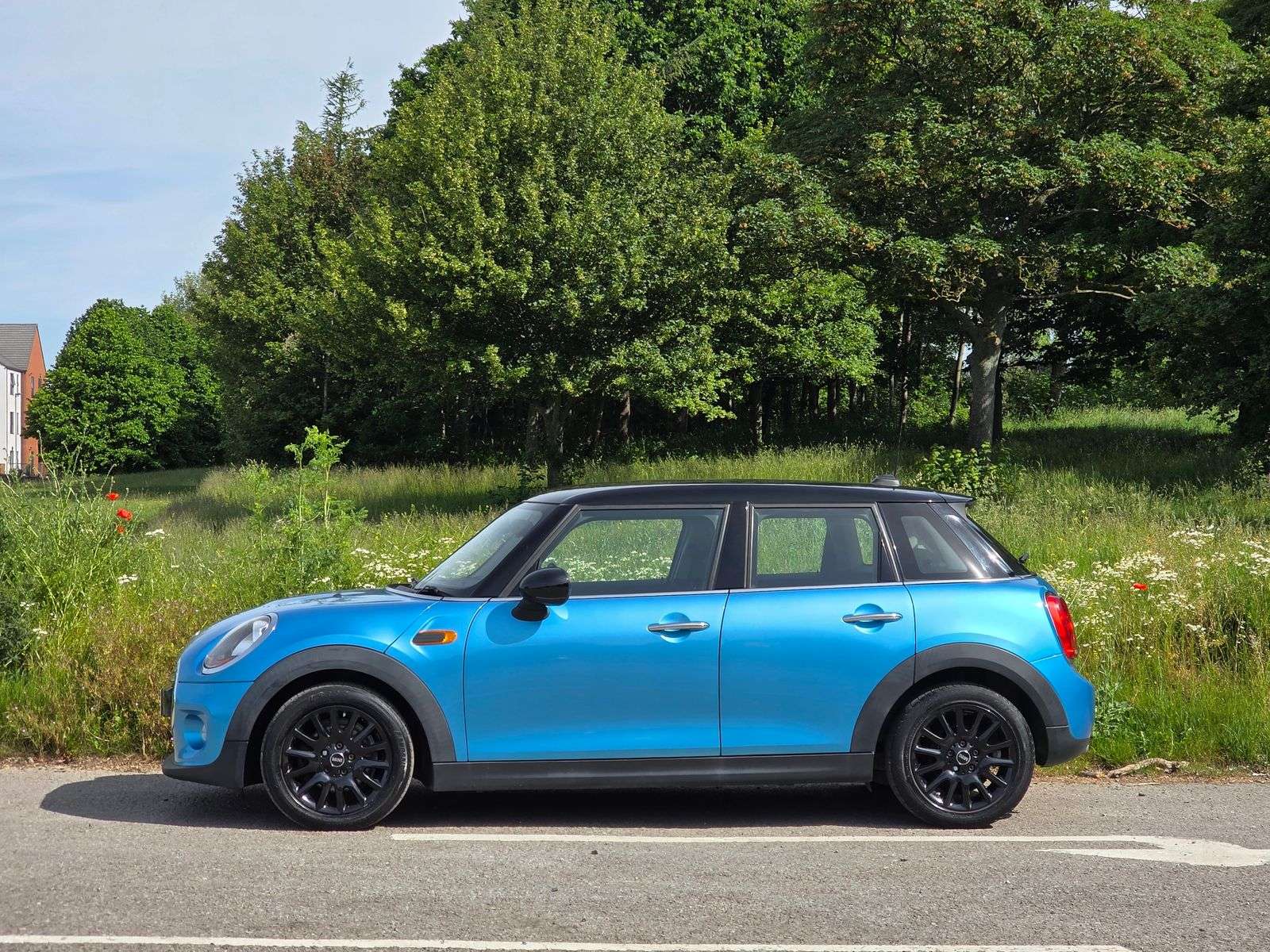 A 2016 MINI HATCH 1.5 Cooper D Euro 6 (s/s) 5dr A 2016 MINI HATCH 1.5 Cooper D Euro 6 (s/s) 5dr
