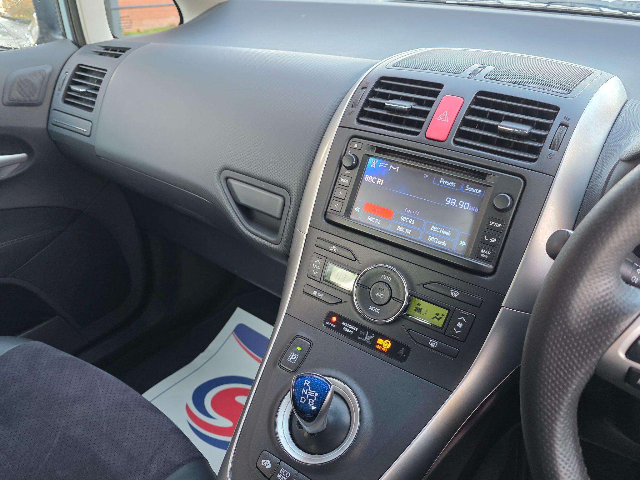 2012 TOYOTA AURIS 2012 TOYOTA AURIS