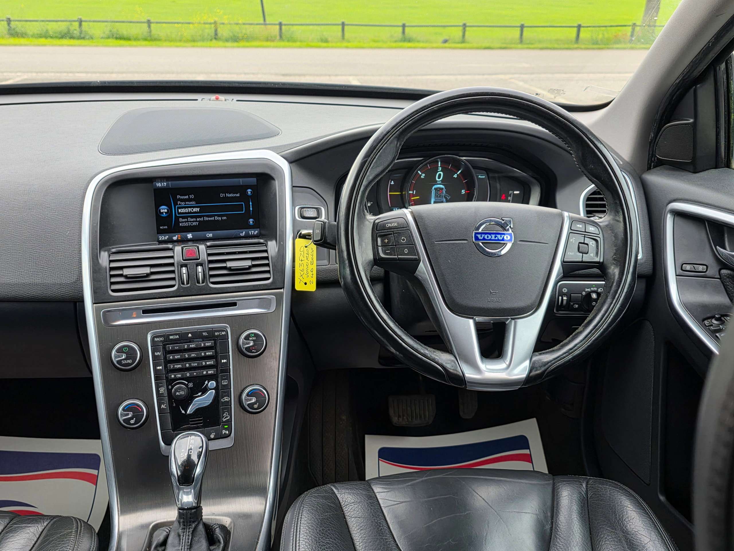 2013 VOLVO XC60 2013 VOLVO XC60