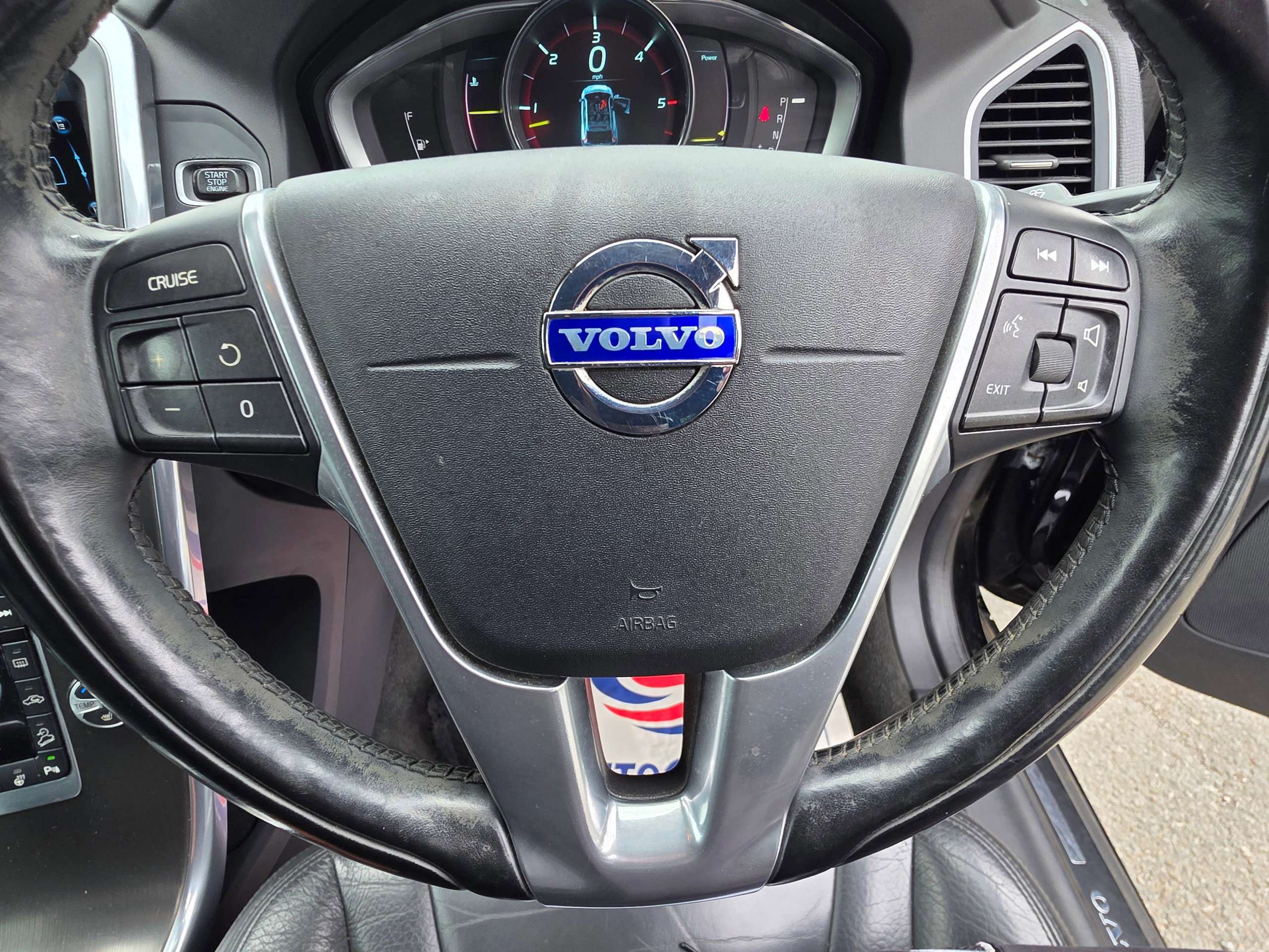 2013 VOLVO XC60 2013 VOLVO XC60