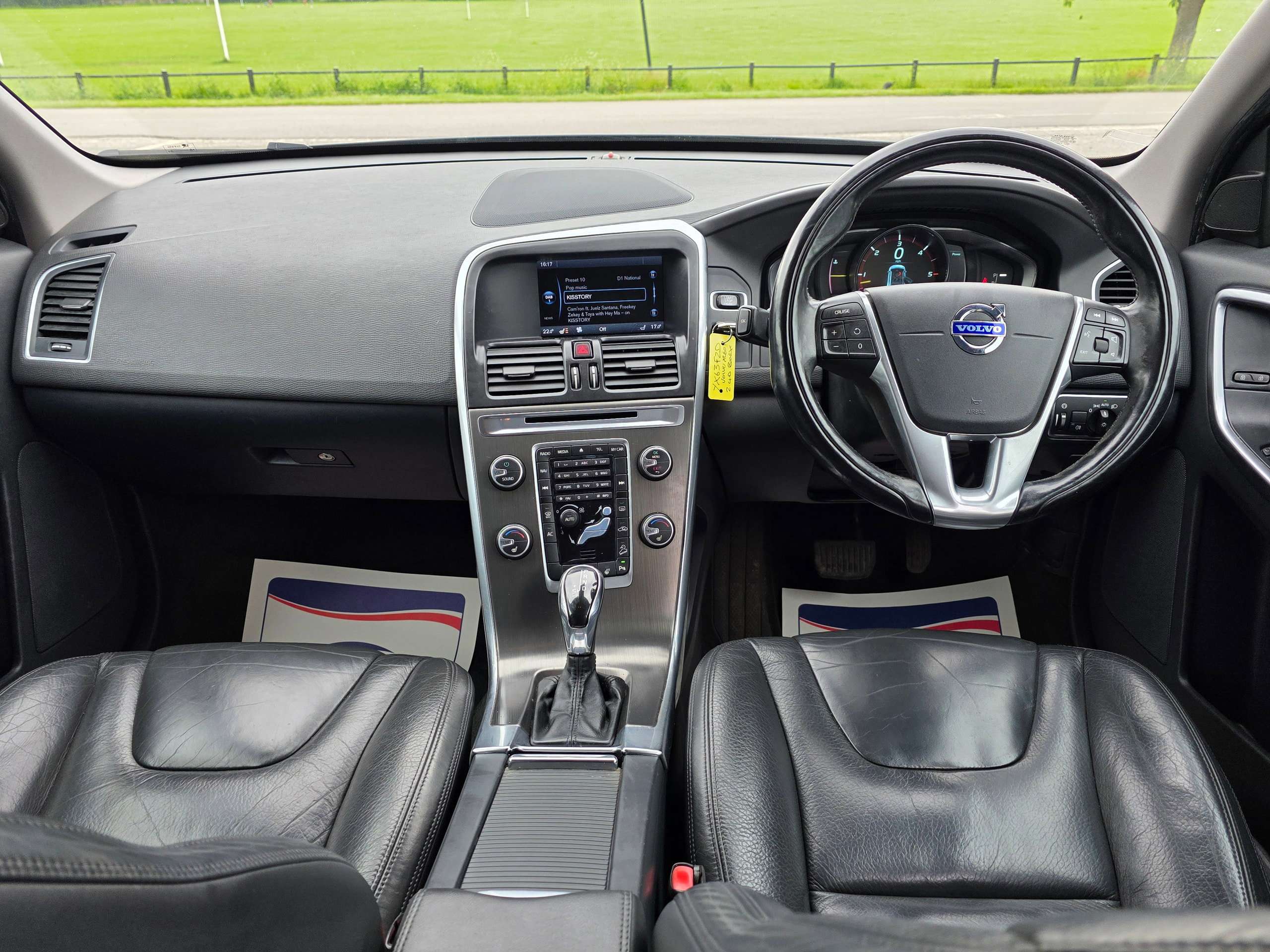 2013 VOLVO XC60 2013 VOLVO XC60