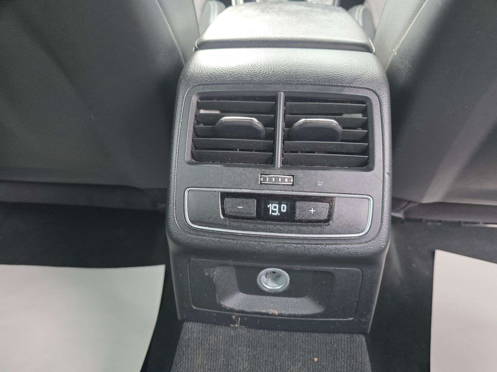 2017 AUDI A4 AVANT 2017 AUDI A4 AVANT