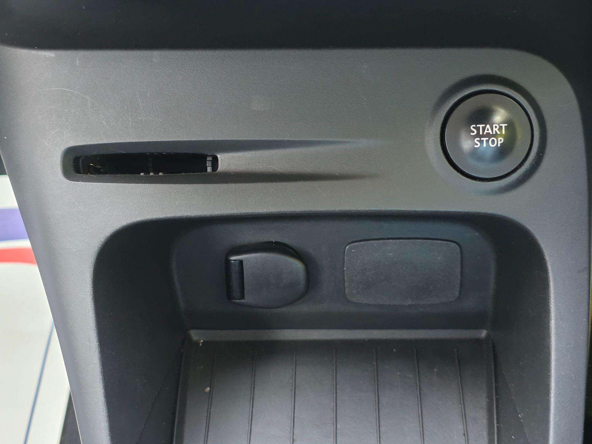 2015 RENAULT CAPTUR 2015 RENAULT CAPTUR