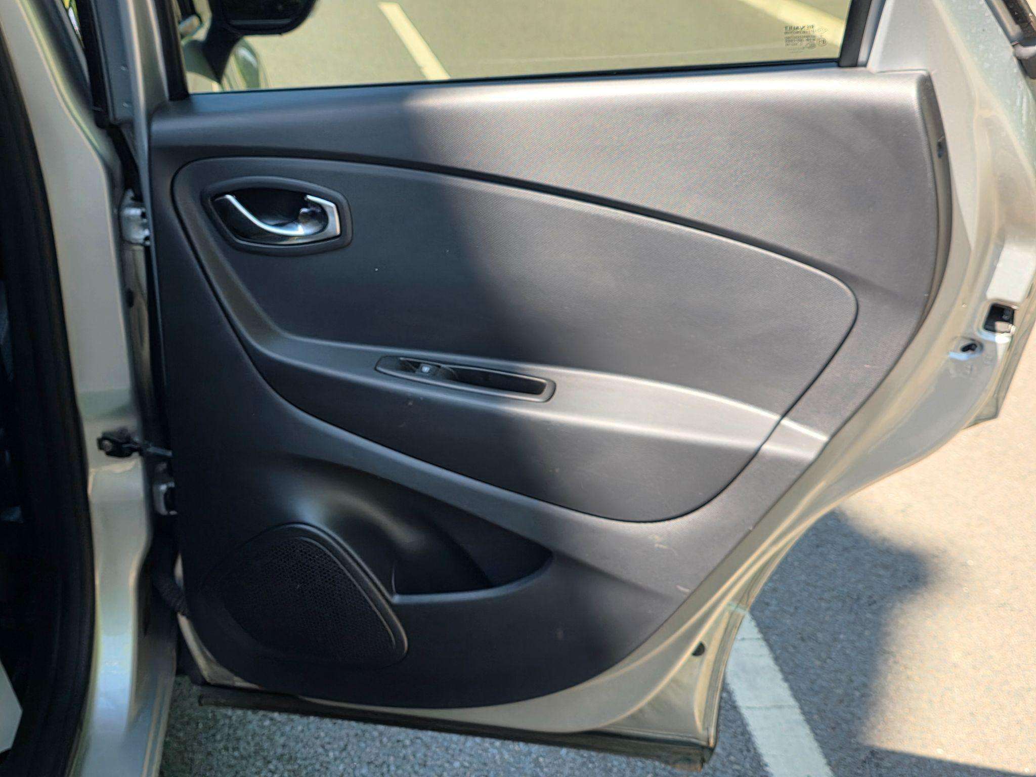 2015 RENAULT CAPTUR 2015 RENAULT CAPTUR