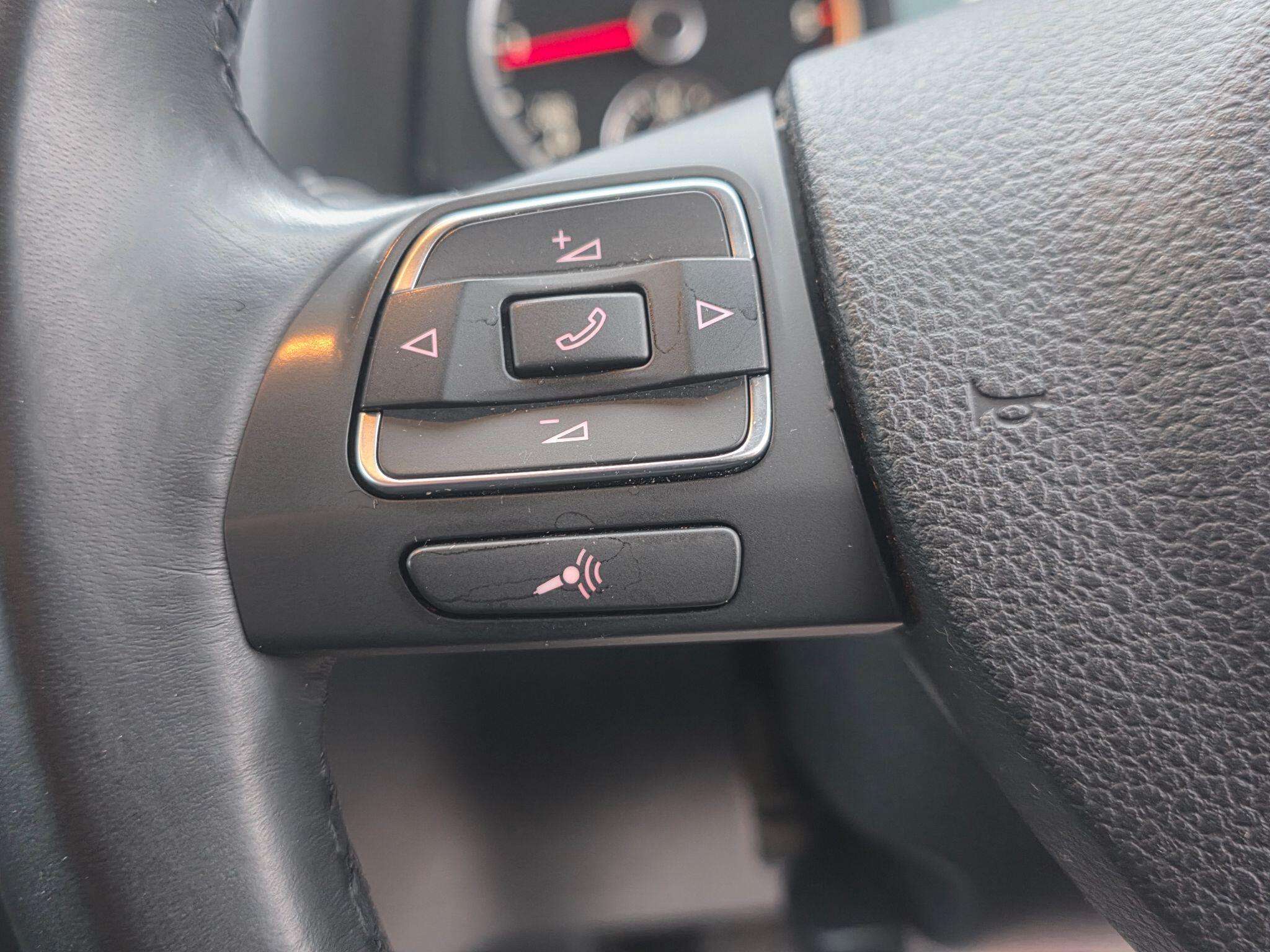 2013 VOLKSWAGEN TIGUAN 2013 VOLKSWAGEN TIGUAN