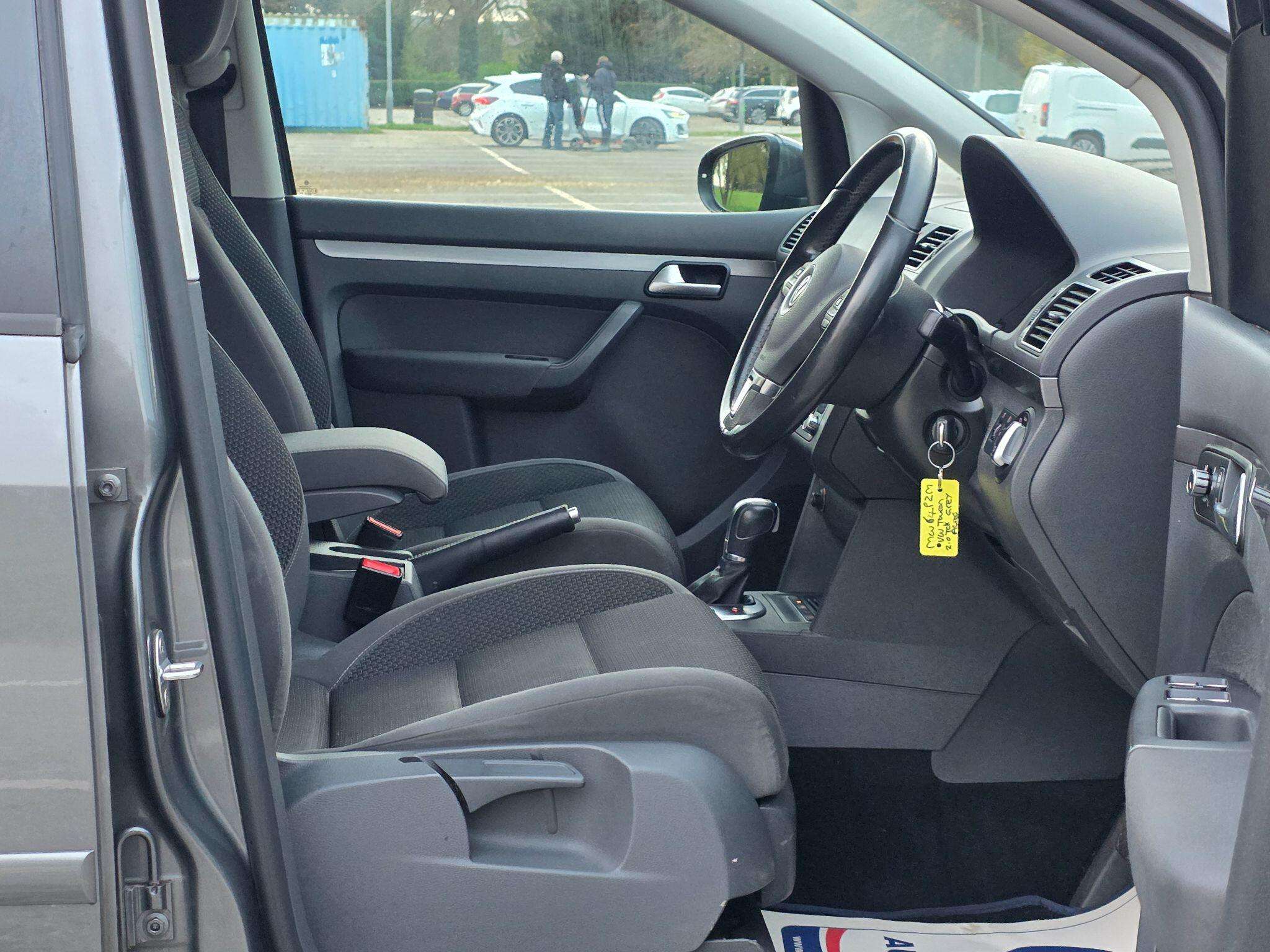 2014 VOLKSWAGEN TOURAN 2014 VOLKSWAGEN TOURAN