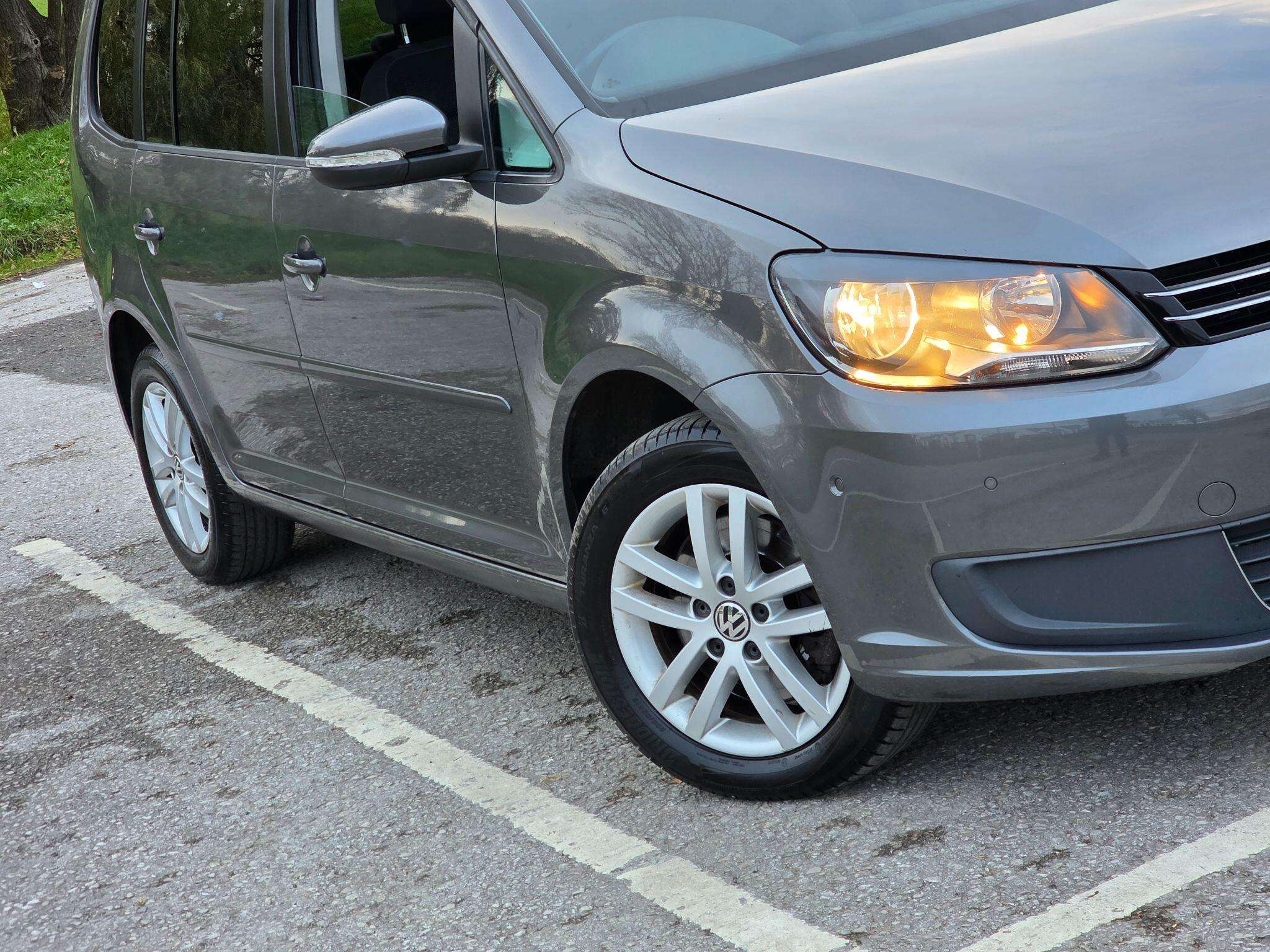 2014 VOLKSWAGEN TOURAN 2014 VOLKSWAGEN TOURAN