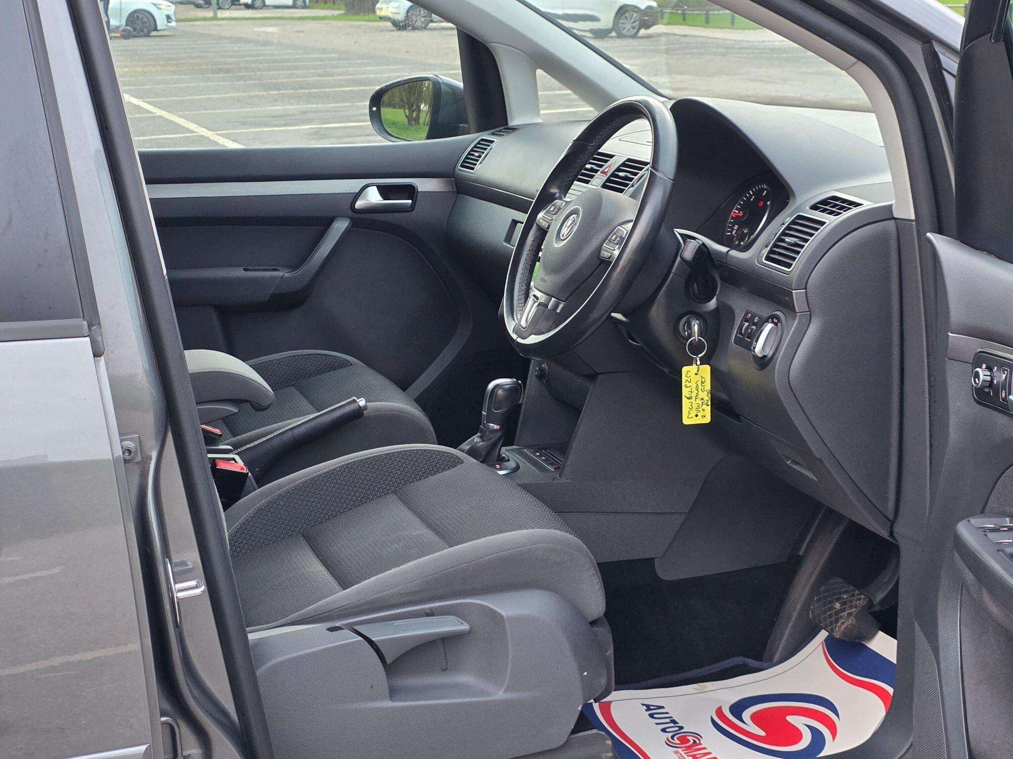 2014 VOLKSWAGEN TOURAN 2014 VOLKSWAGEN TOURAN