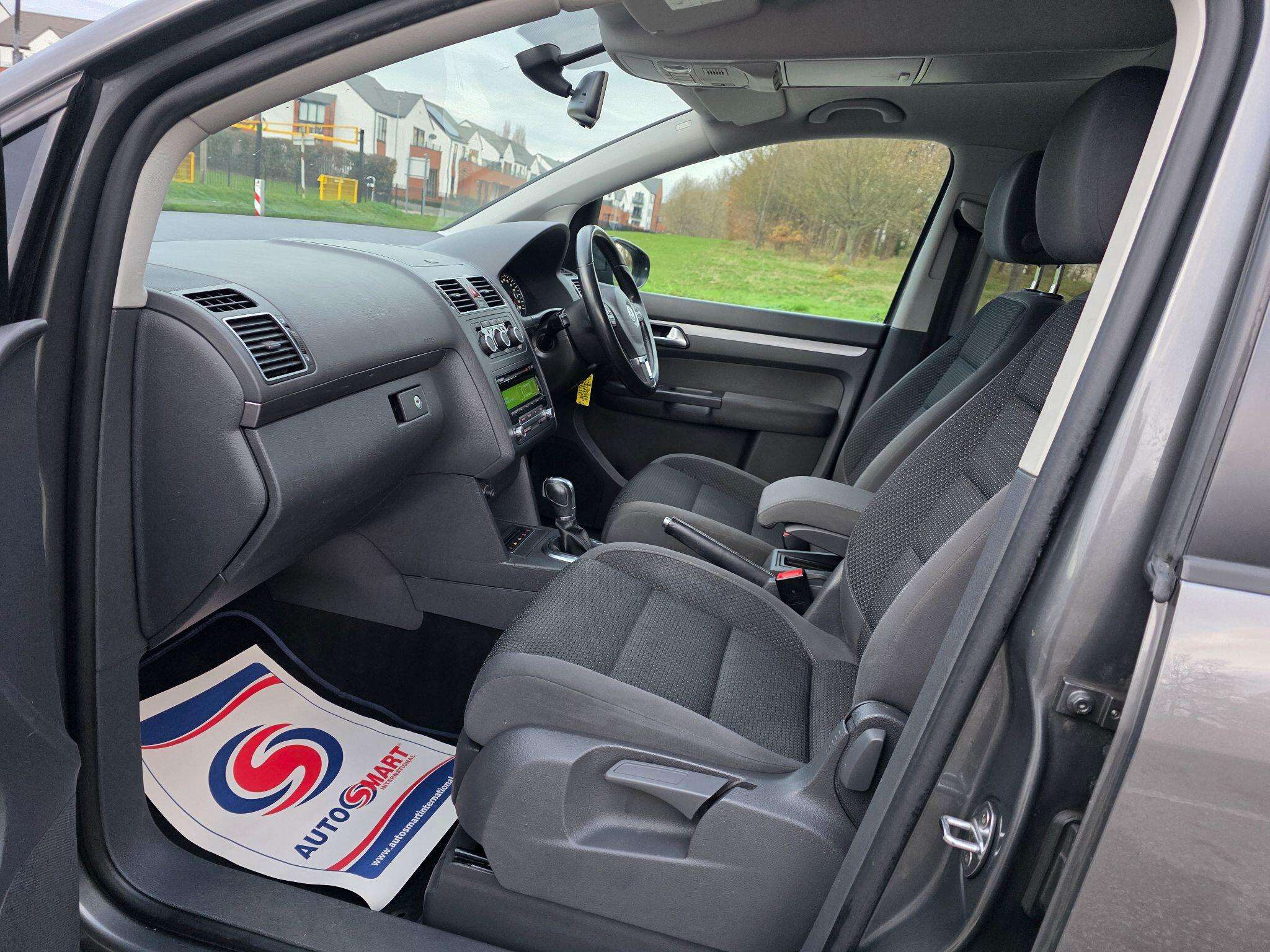 2014 VOLKSWAGEN TOURAN 2014 VOLKSWAGEN TOURAN