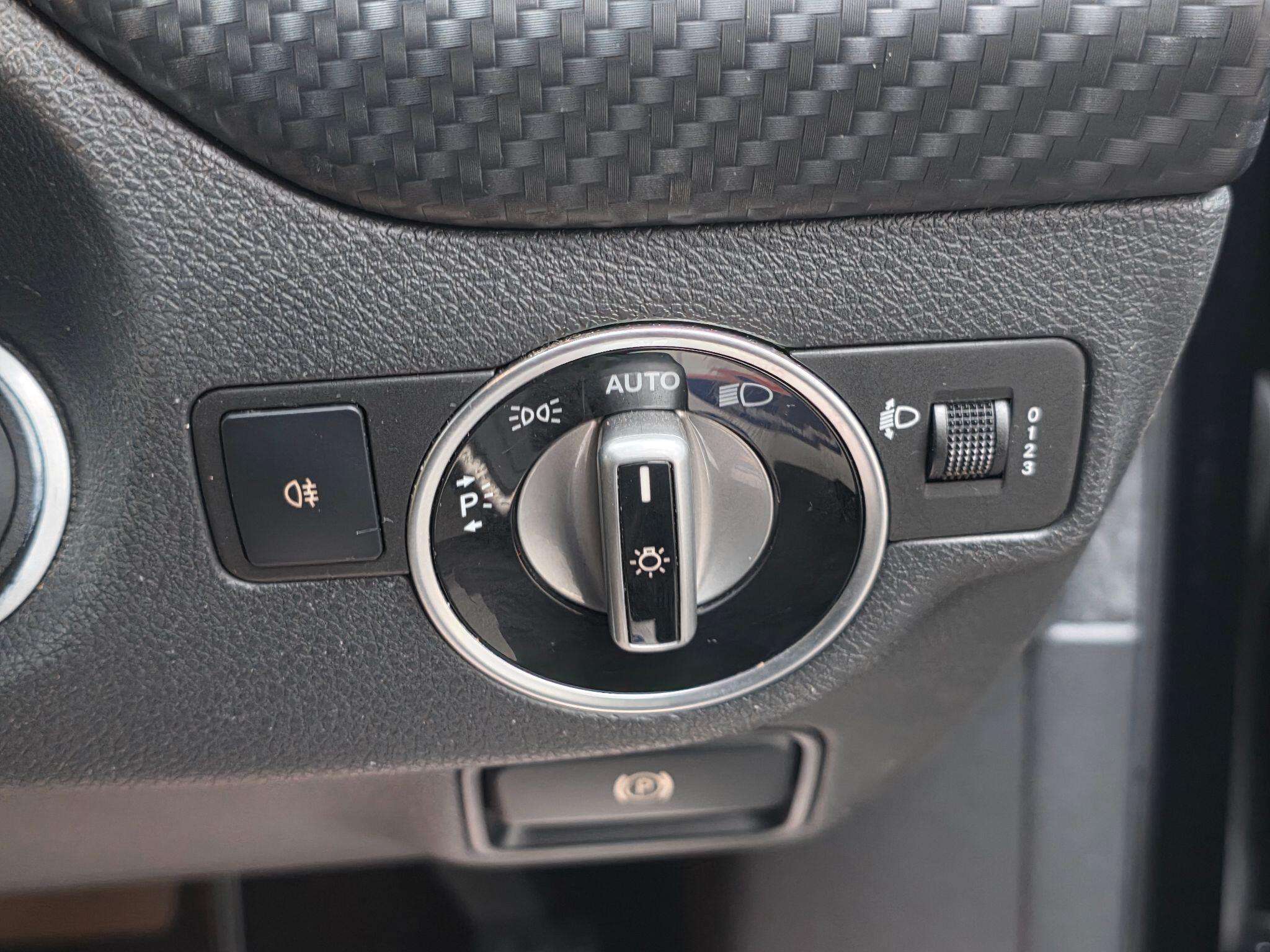 2014 MERCEDES-BENZ A CLASS 2014 MERCEDES-BENZ A CLASS