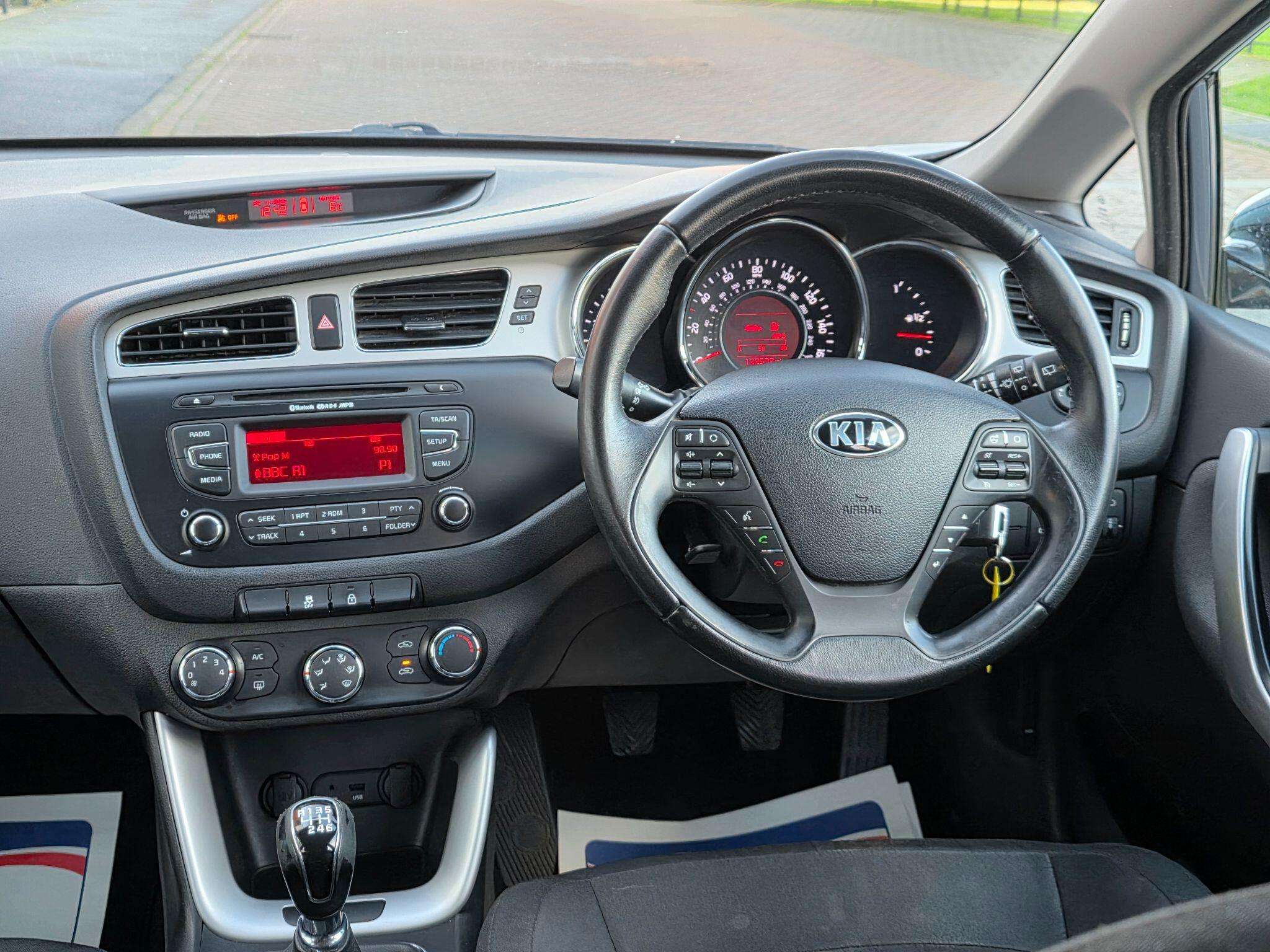 2014 KIA CEED 2014 KIA CEED