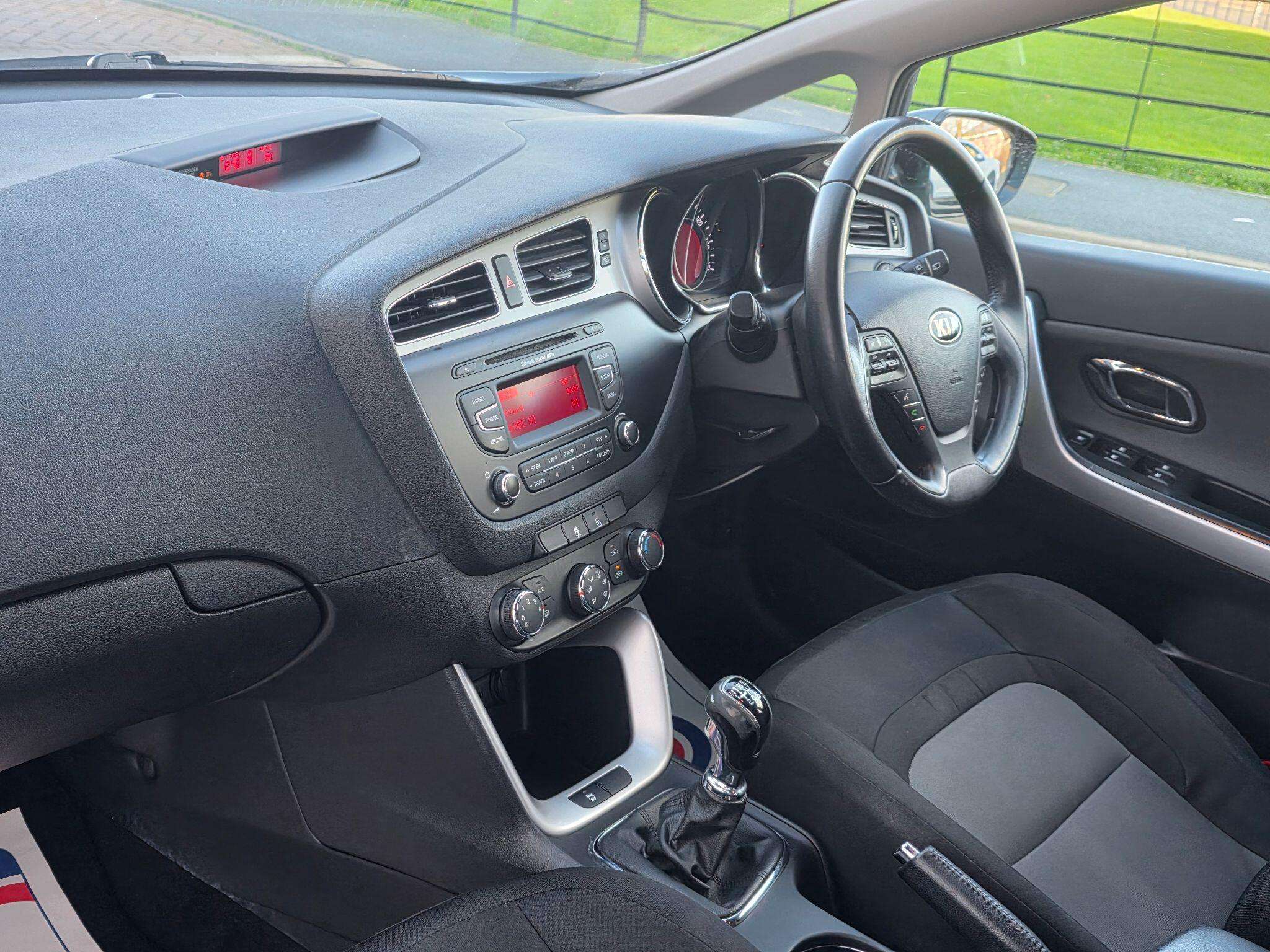 2014 KIA CEED 2014 KIA CEED