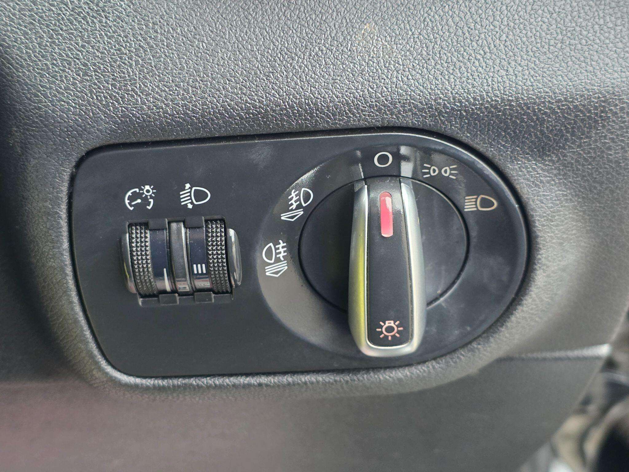 2012 AUDI A1 2012 AUDI A1