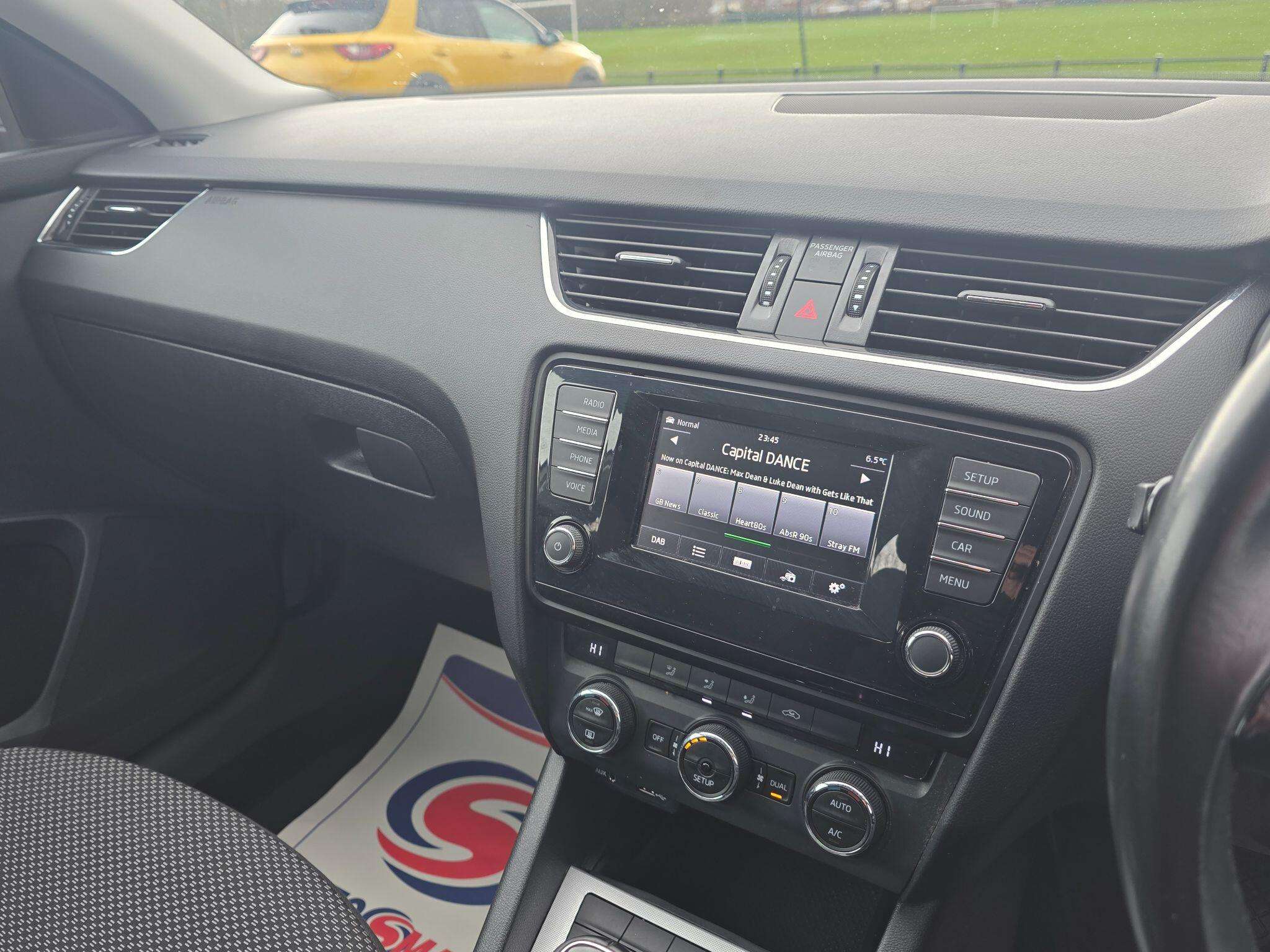 2015 SKODA OCTAVIA 2015 SKODA OCTAVIA