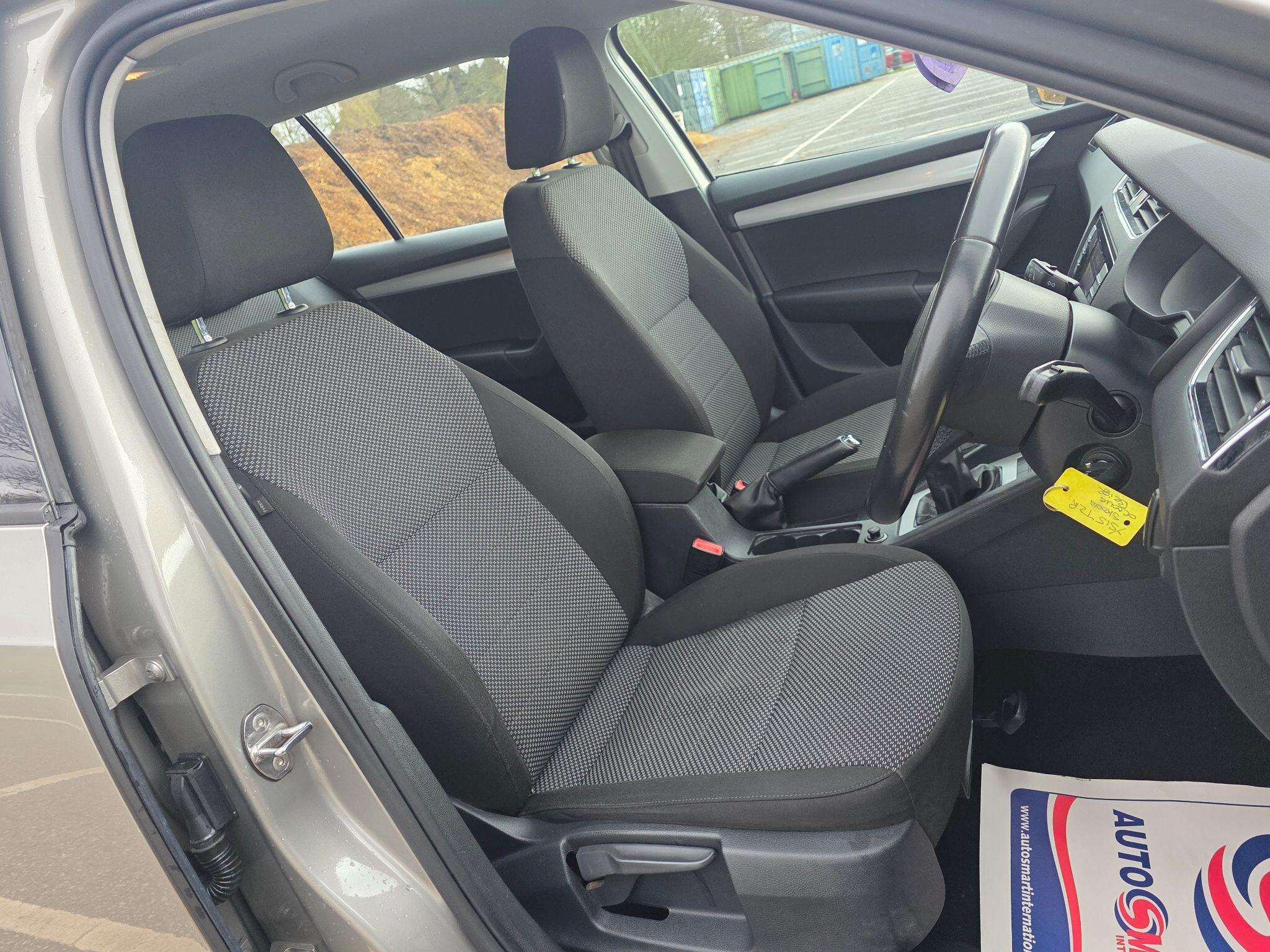 2015 SKODA OCTAVIA 2015 SKODA OCTAVIA