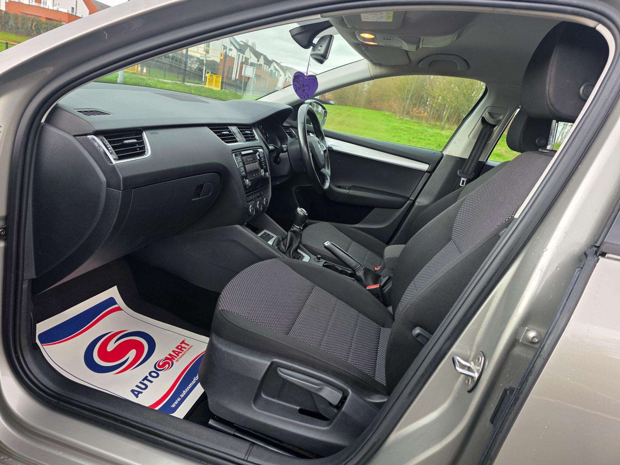 2015 SKODA OCTAVIA 2015 SKODA OCTAVIA