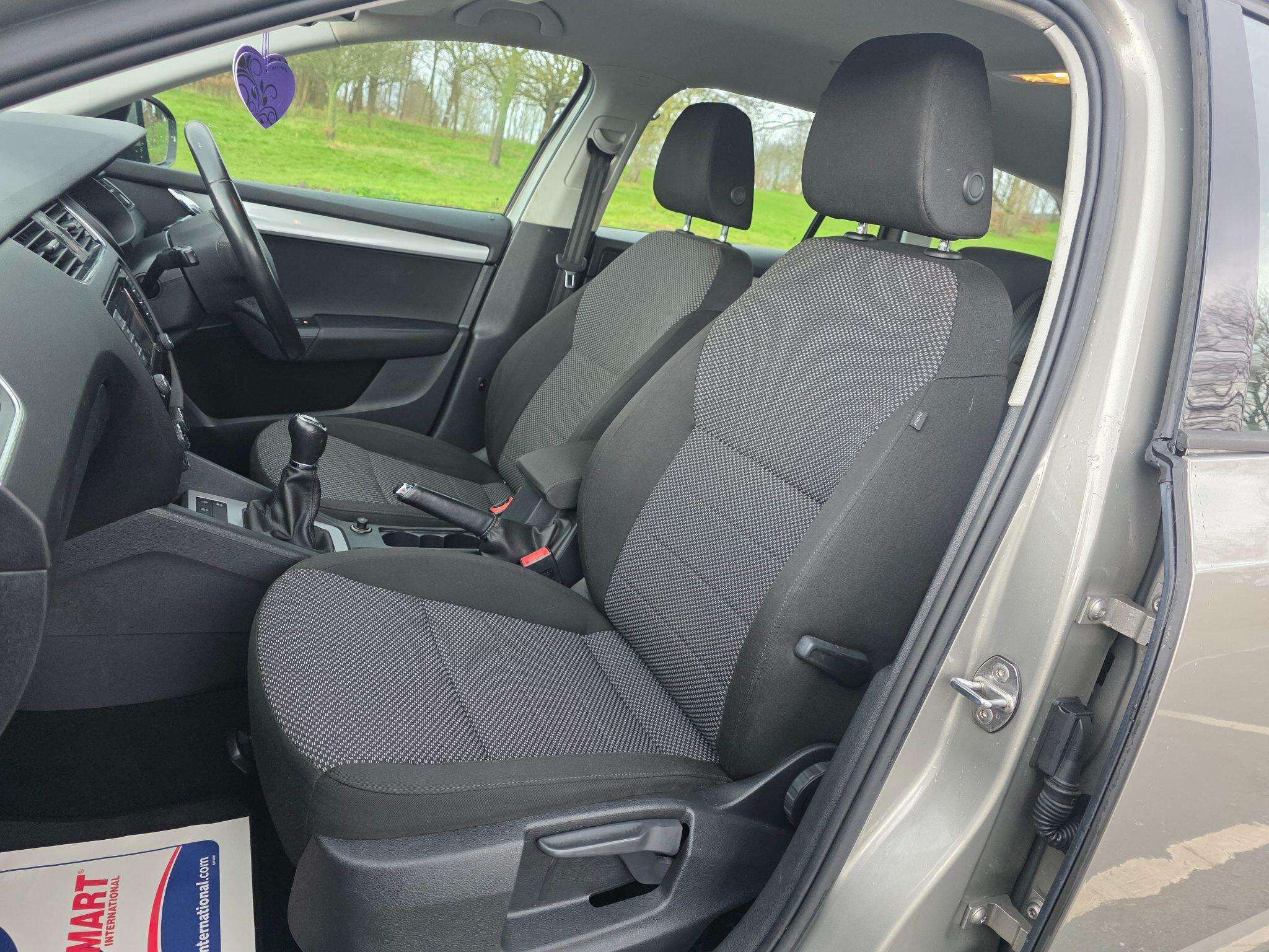 2015 SKODA OCTAVIA 2015 SKODA OCTAVIA