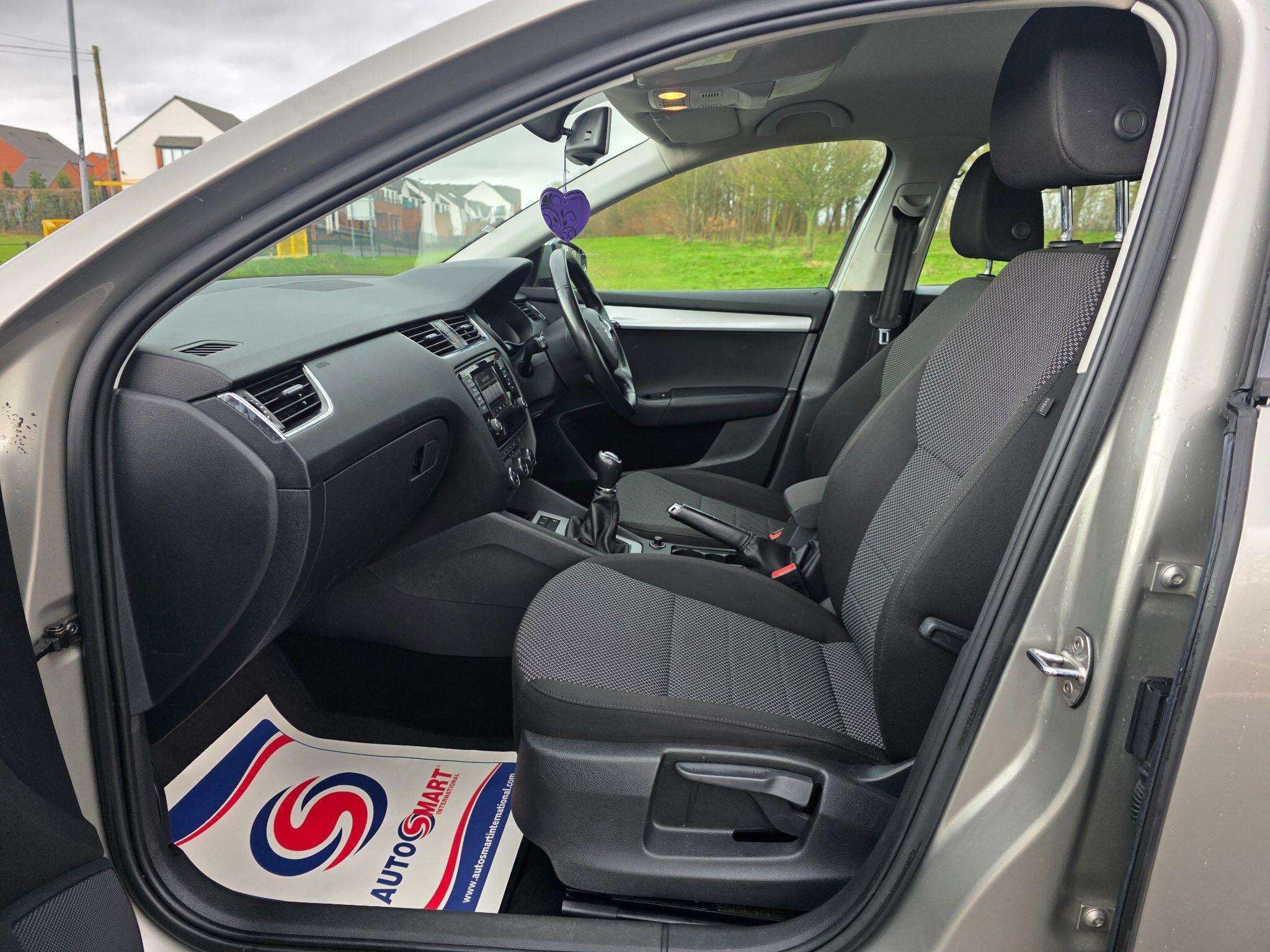 2015 SKODA OCTAVIA 2015 SKODA OCTAVIA