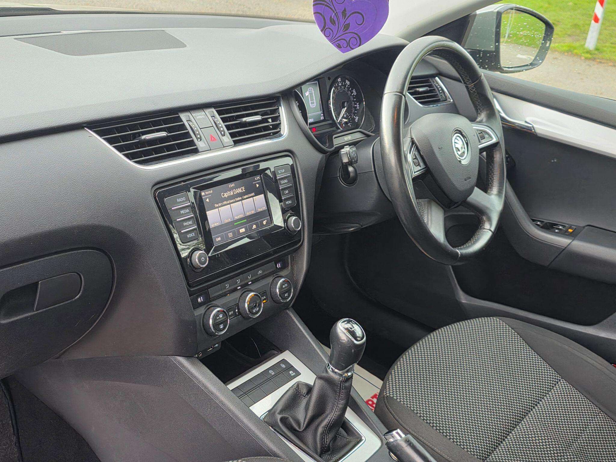 2015 SKODA OCTAVIA 2015 SKODA OCTAVIA