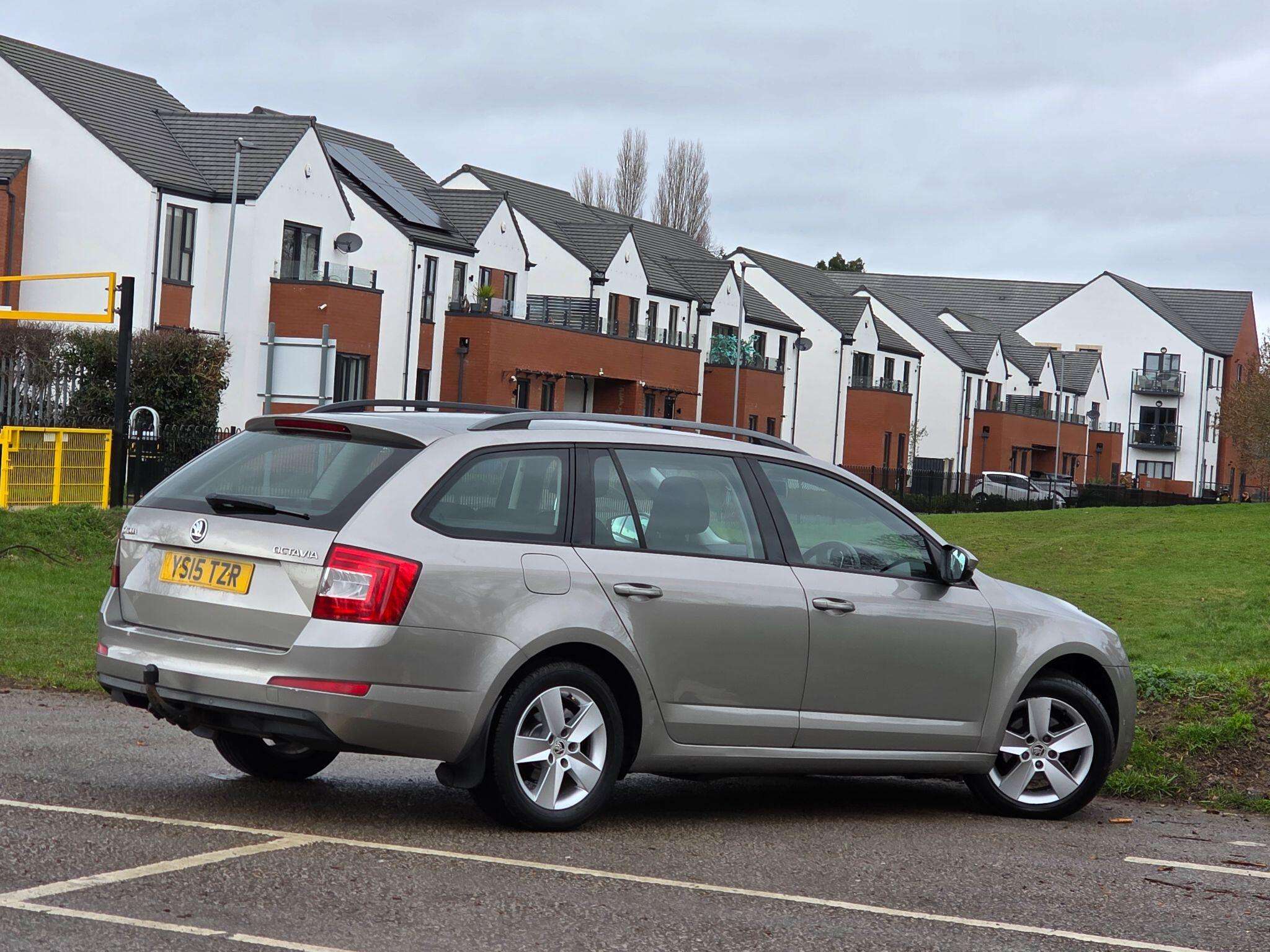 2015 SKODA OCTAVIA 2015 SKODA OCTAVIA