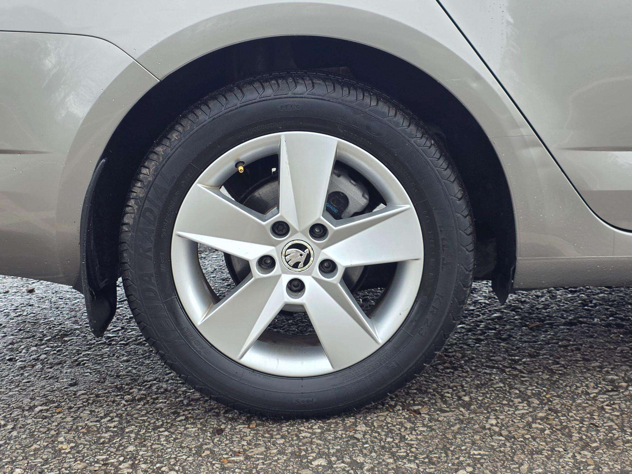 2015 SKODA OCTAVIA 2015 SKODA OCTAVIA