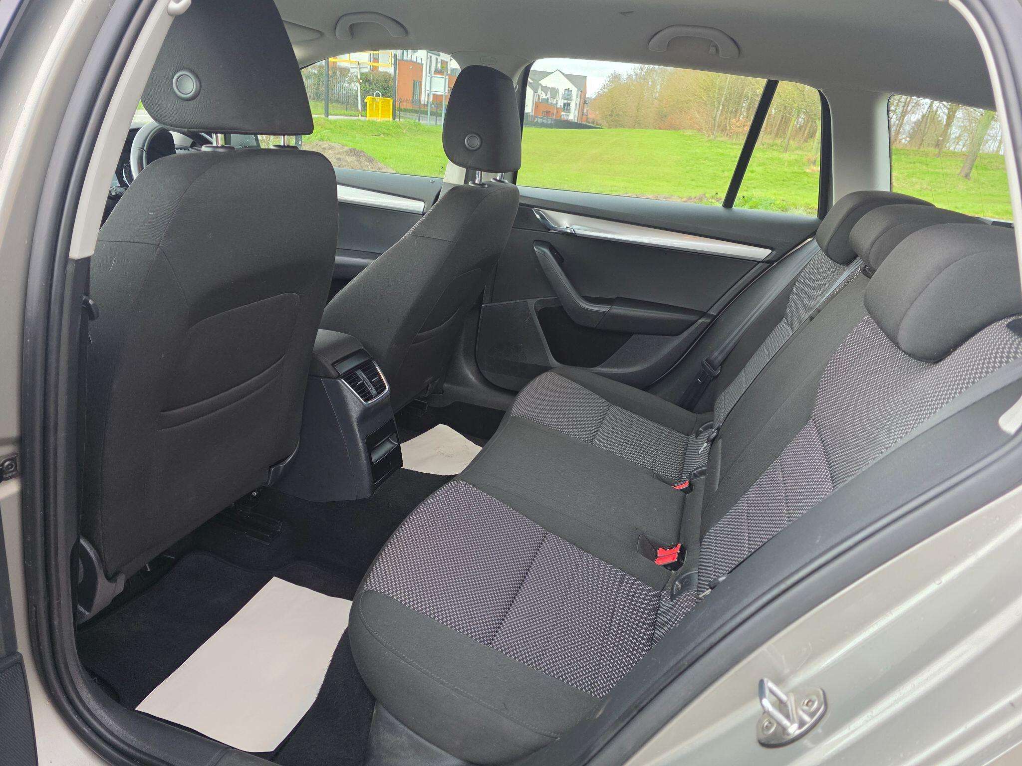 2015 SKODA OCTAVIA 2015 SKODA OCTAVIA