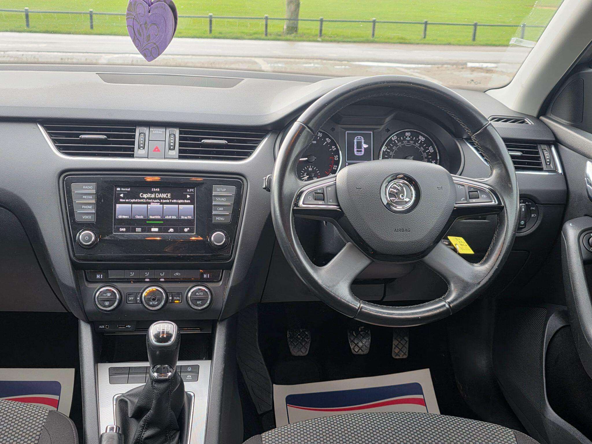 2015 SKODA OCTAVIA 2015 SKODA OCTAVIA