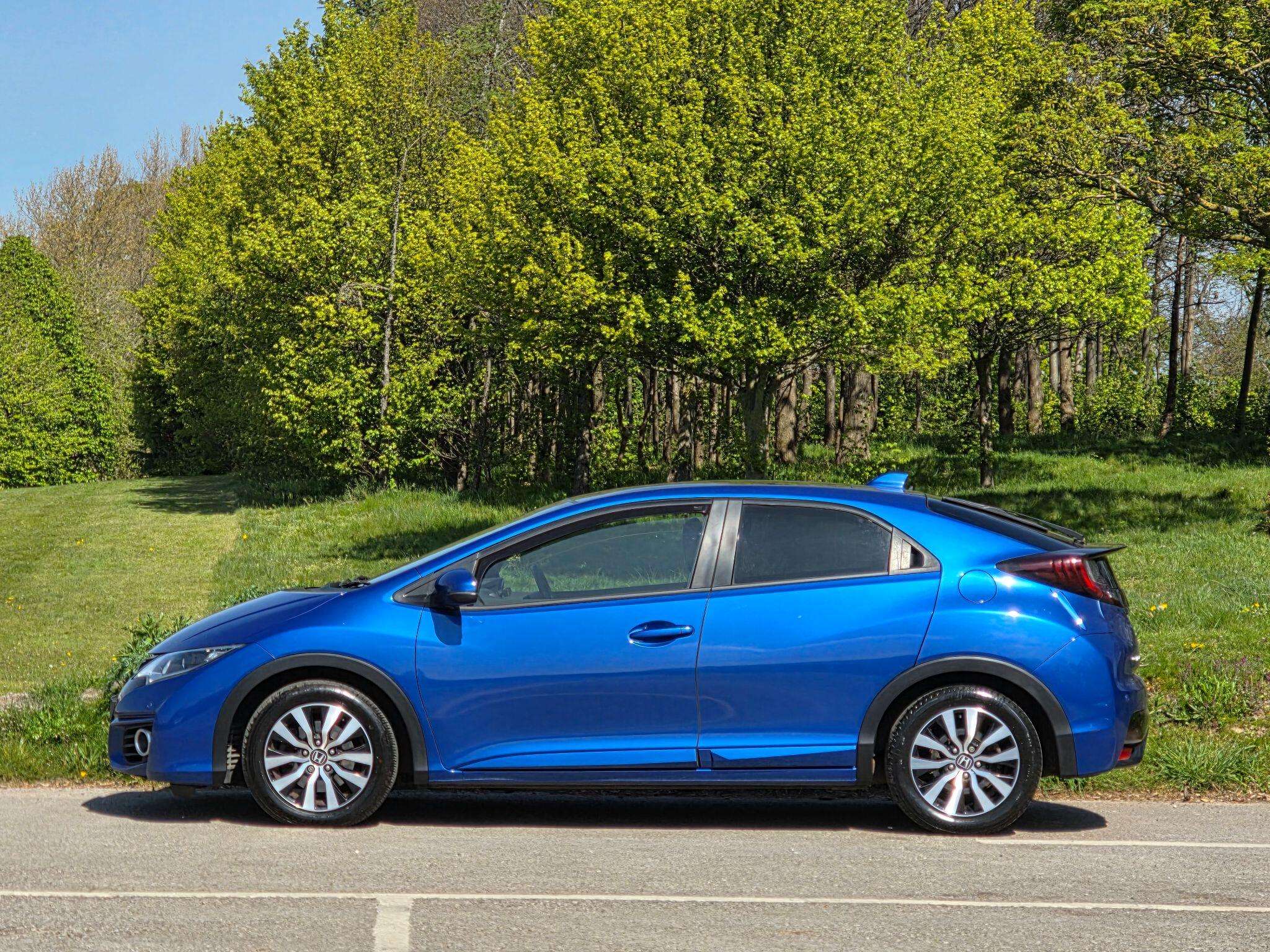 A 2017 HONDA CIVIC 1.6 i-DTEC SR Euro 5 (s/s) 5dr A 2017 HONDA CIVIC 1.6 i-DTEC SR Euro 5 (s/s) 5dr