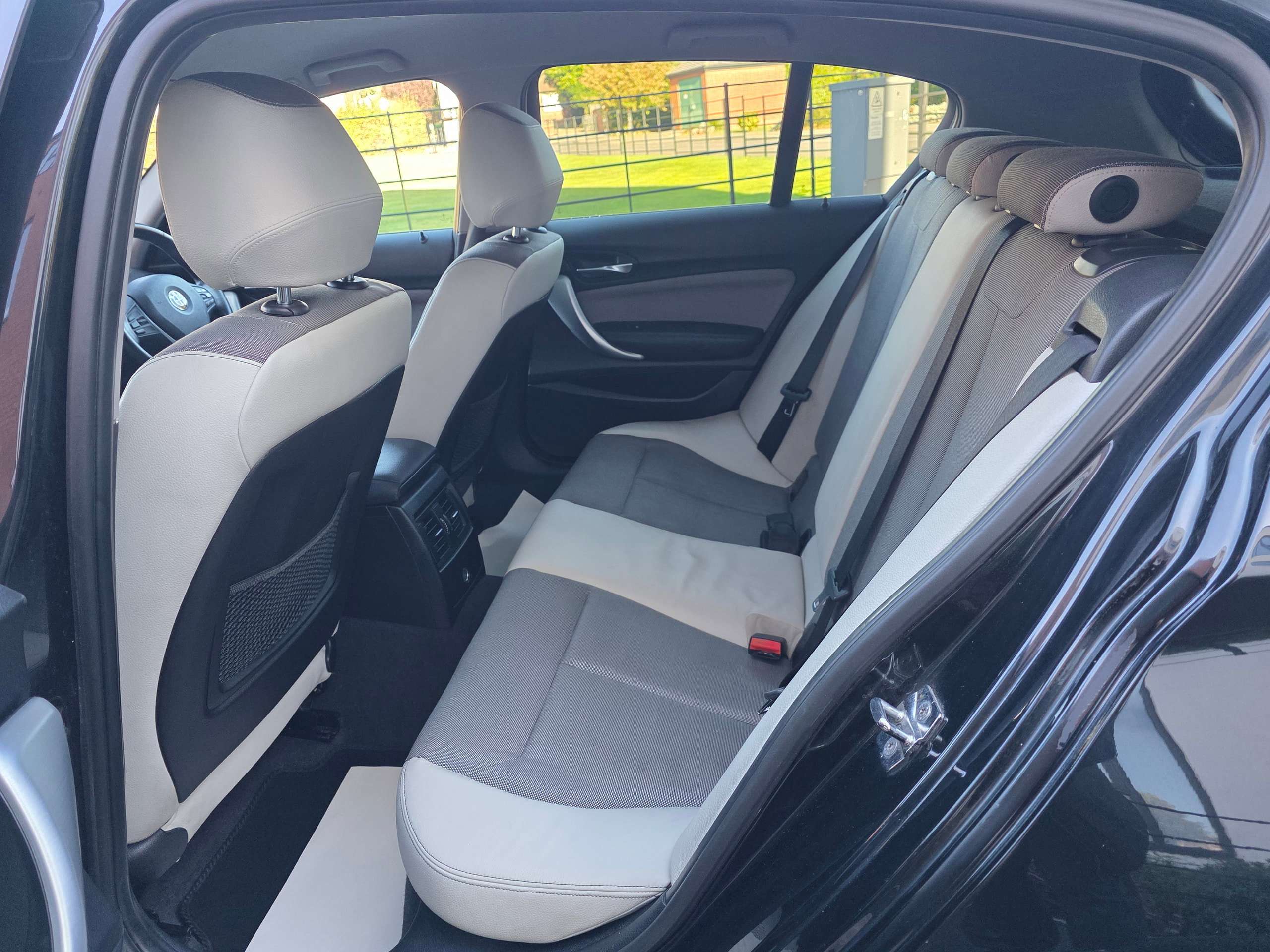 2011 BMW 1 SERIES 2011 BMW 1 SERIES