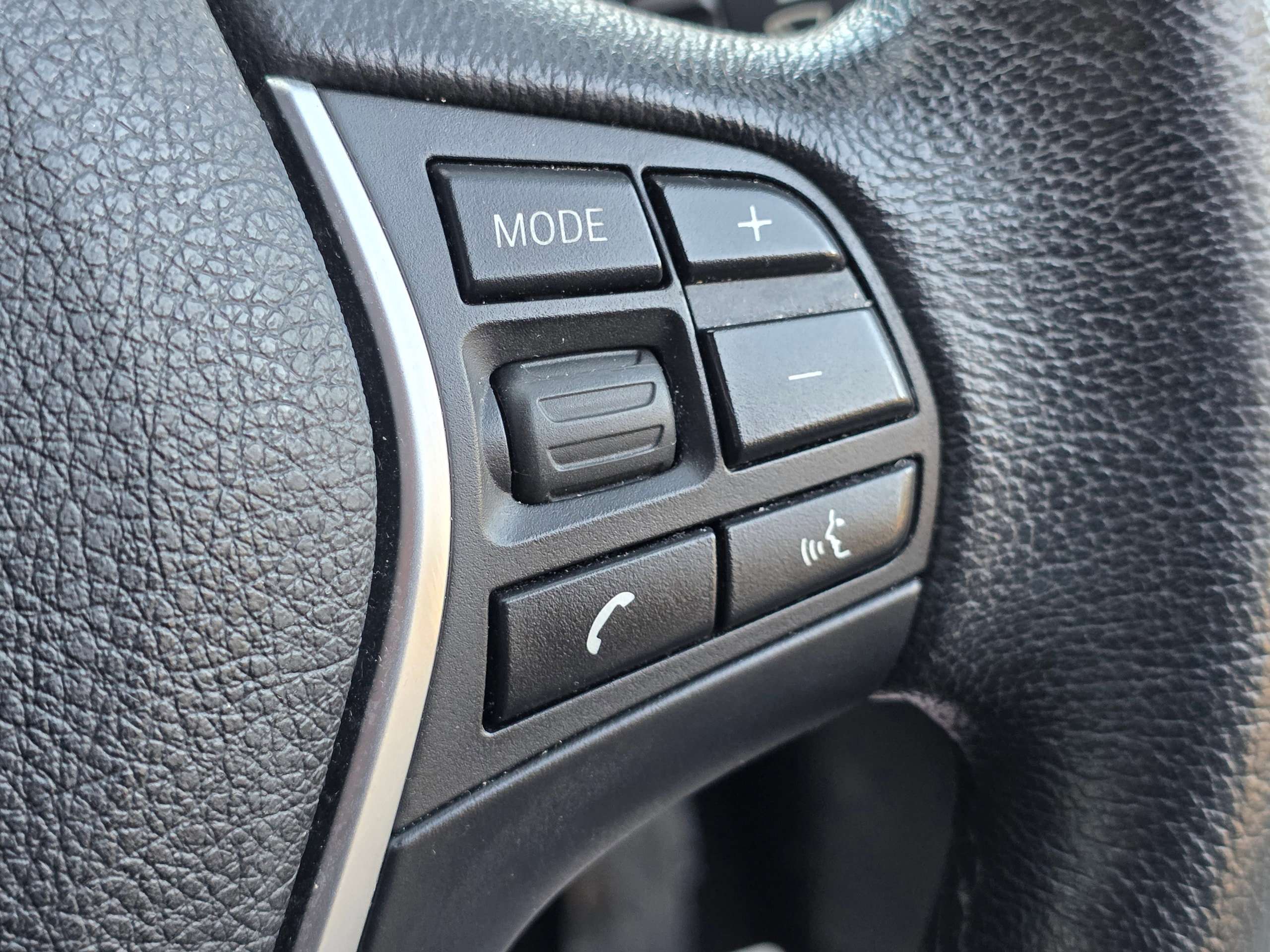 2011 BMW 1 SERIES 2011 BMW 1 SERIES