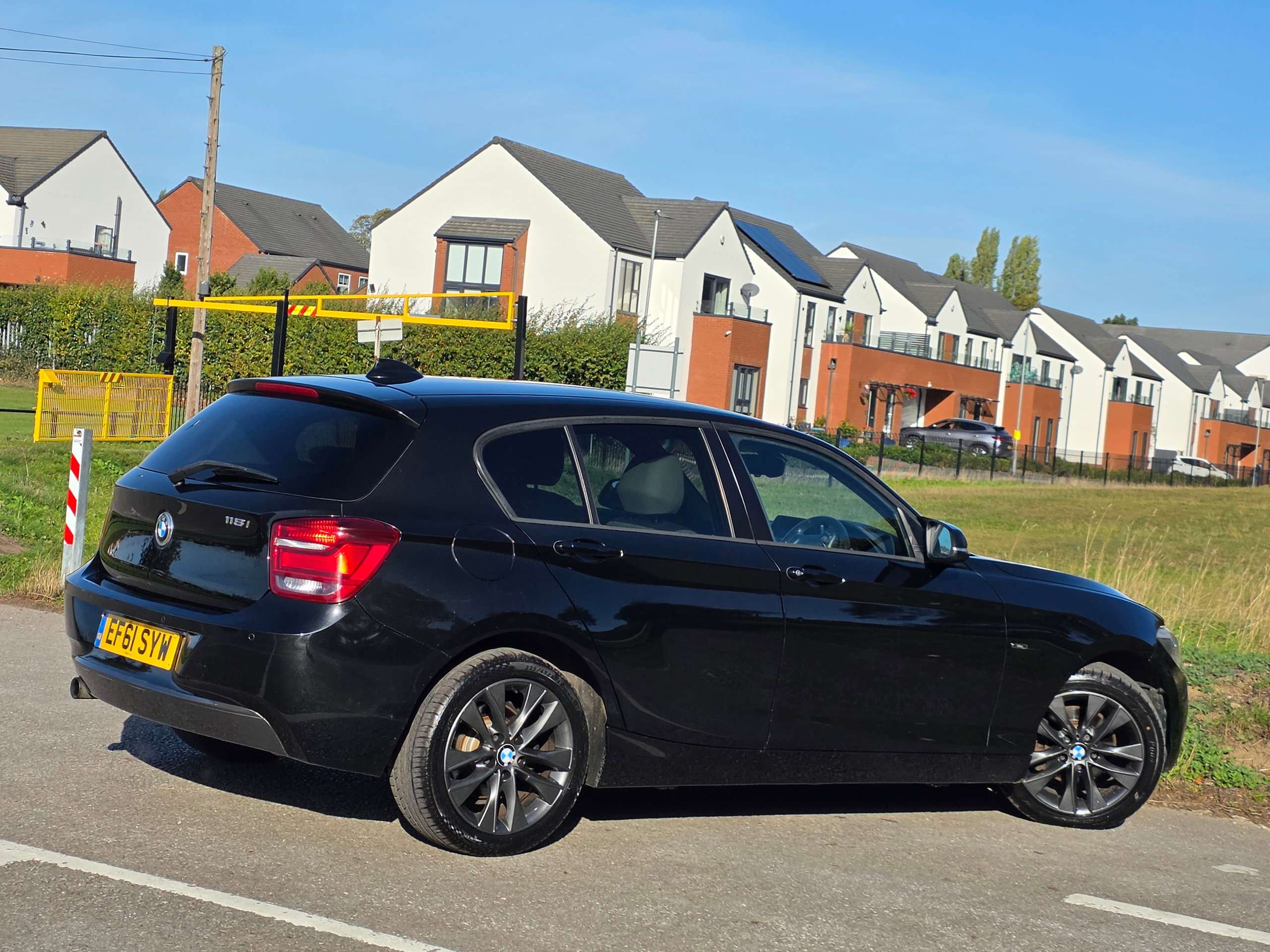 2011 BMW 1 SERIES 2011 BMW 1 SERIES